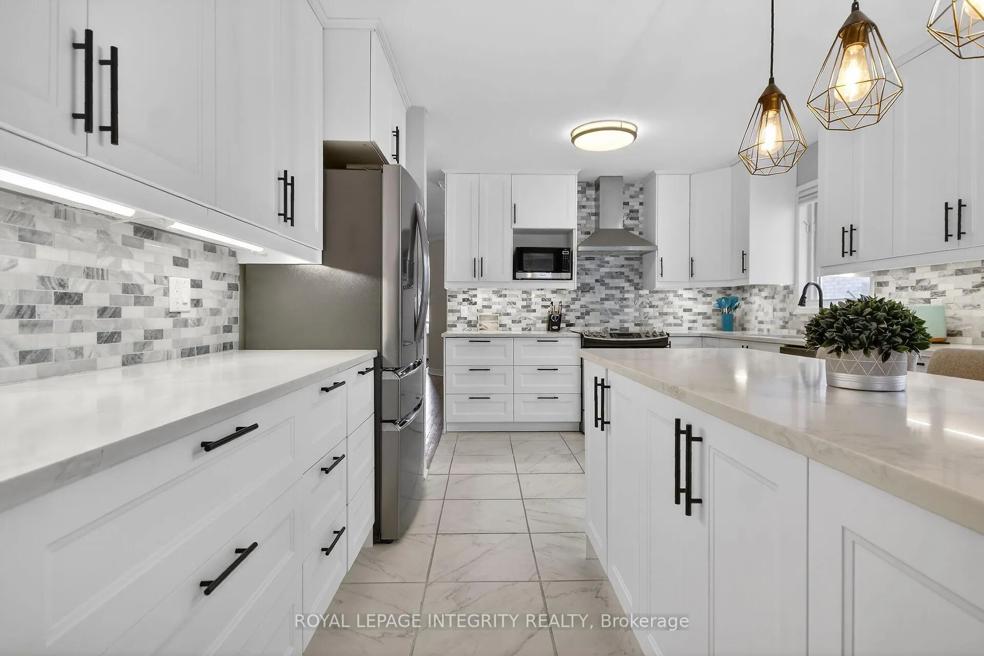 Photo 24 of 161 Longshire Circle, Ottawa, Barrhaven - Longfields — HOMEH