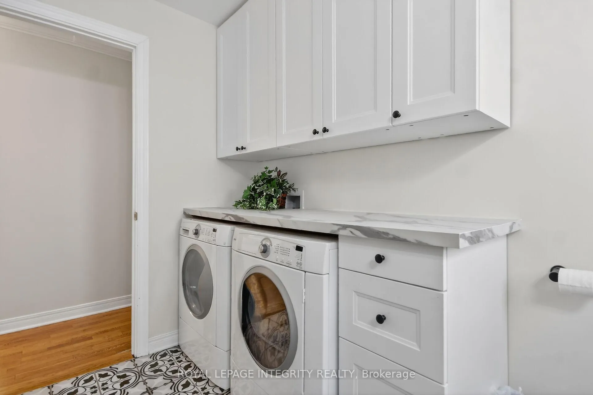 Photo 35 of 161 Longshire Circle, Ottawa, Barrhaven - Longfields — HOMEH