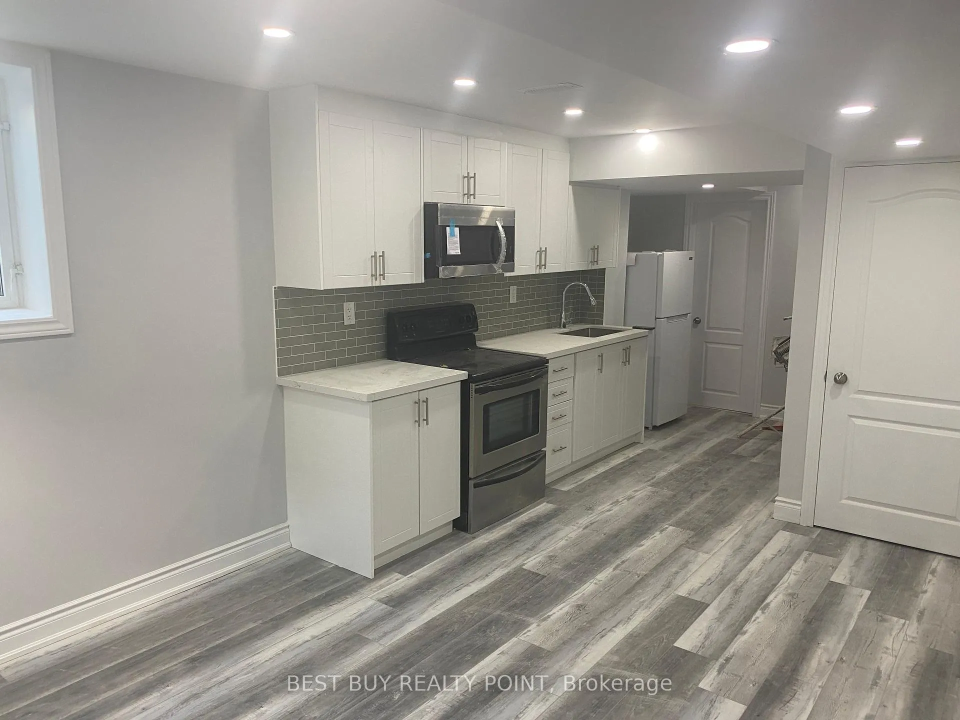 Photo 3 of 81 Ruhl Drive, Milton, Willmott — HOMEH