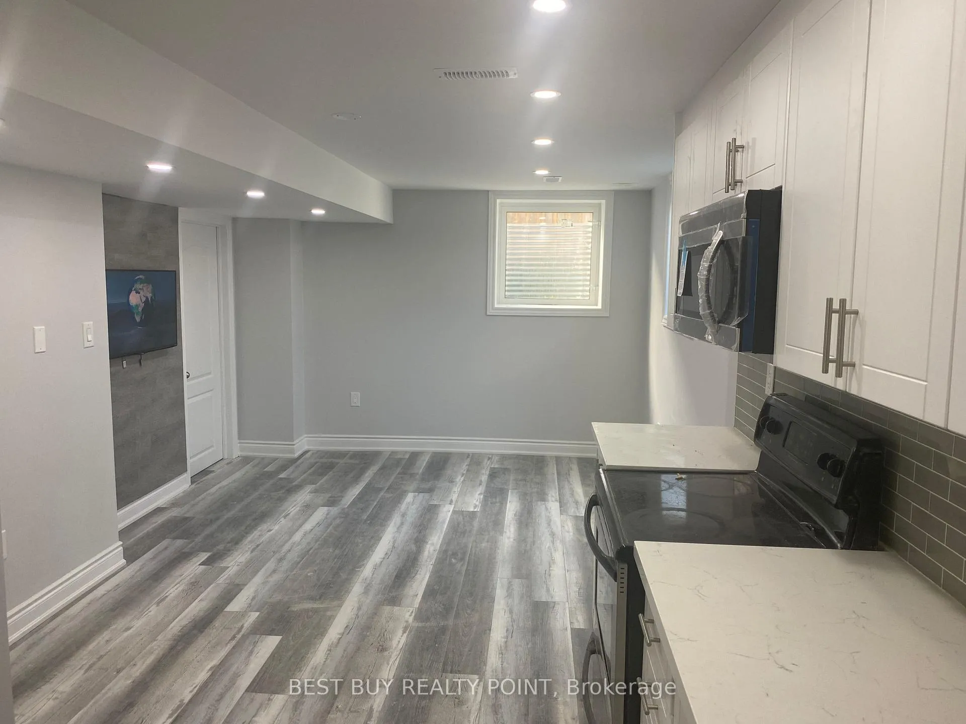 Photo 4 of 81 Ruhl Drive, Milton, Willmott — HOMEH