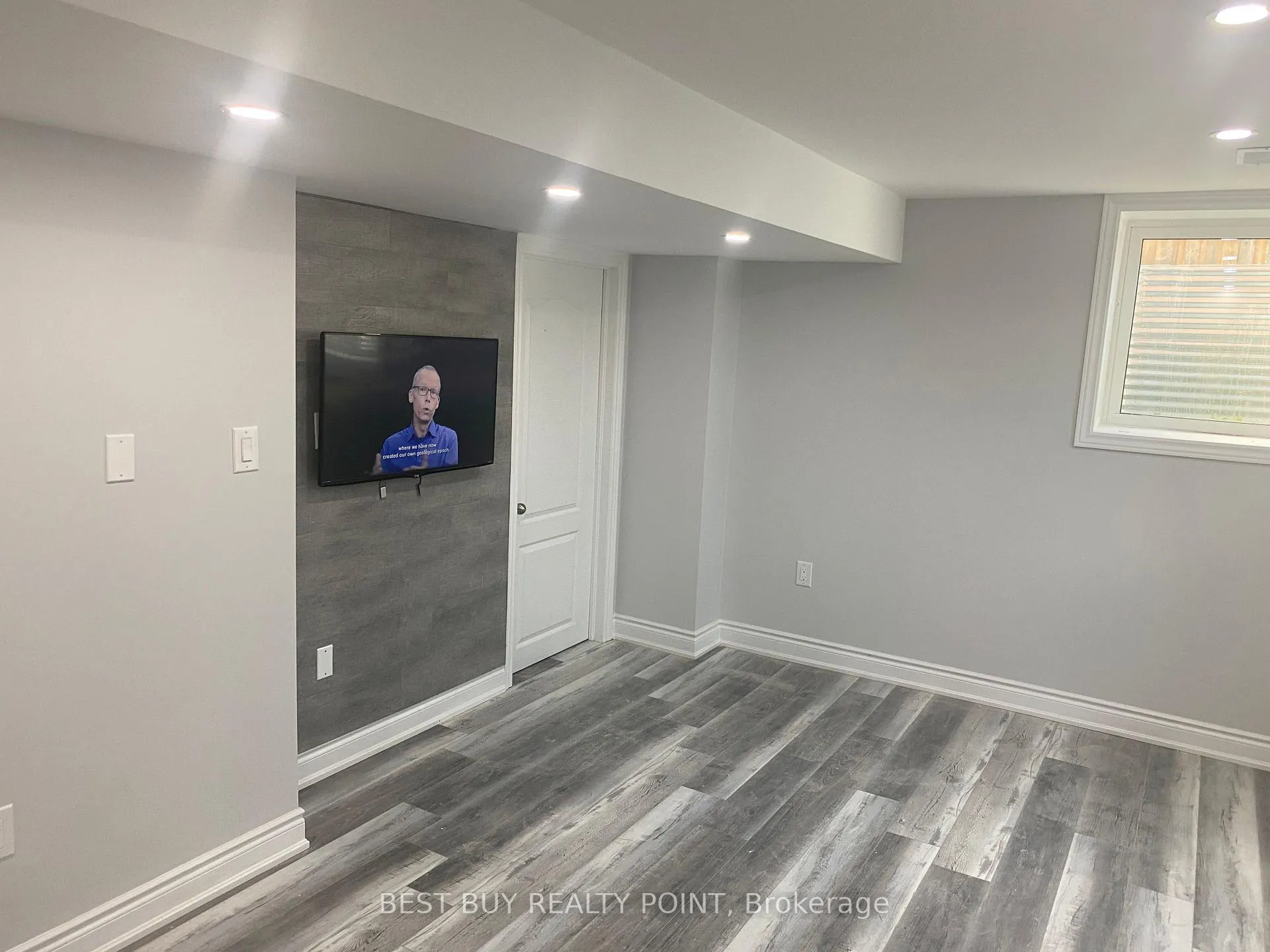 Photo 6 of 81 Ruhl Drive, Milton, Willmott — HOMEH