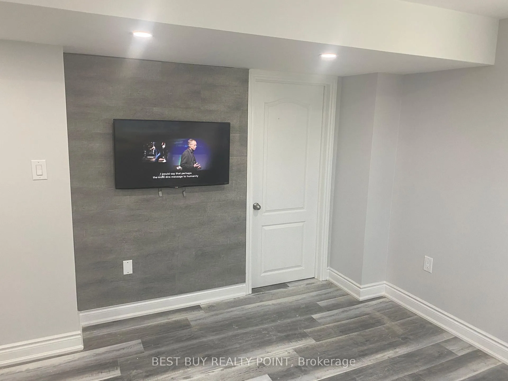 Photo 8 of 81 Ruhl Drive, Milton, Willmott — HOMEH