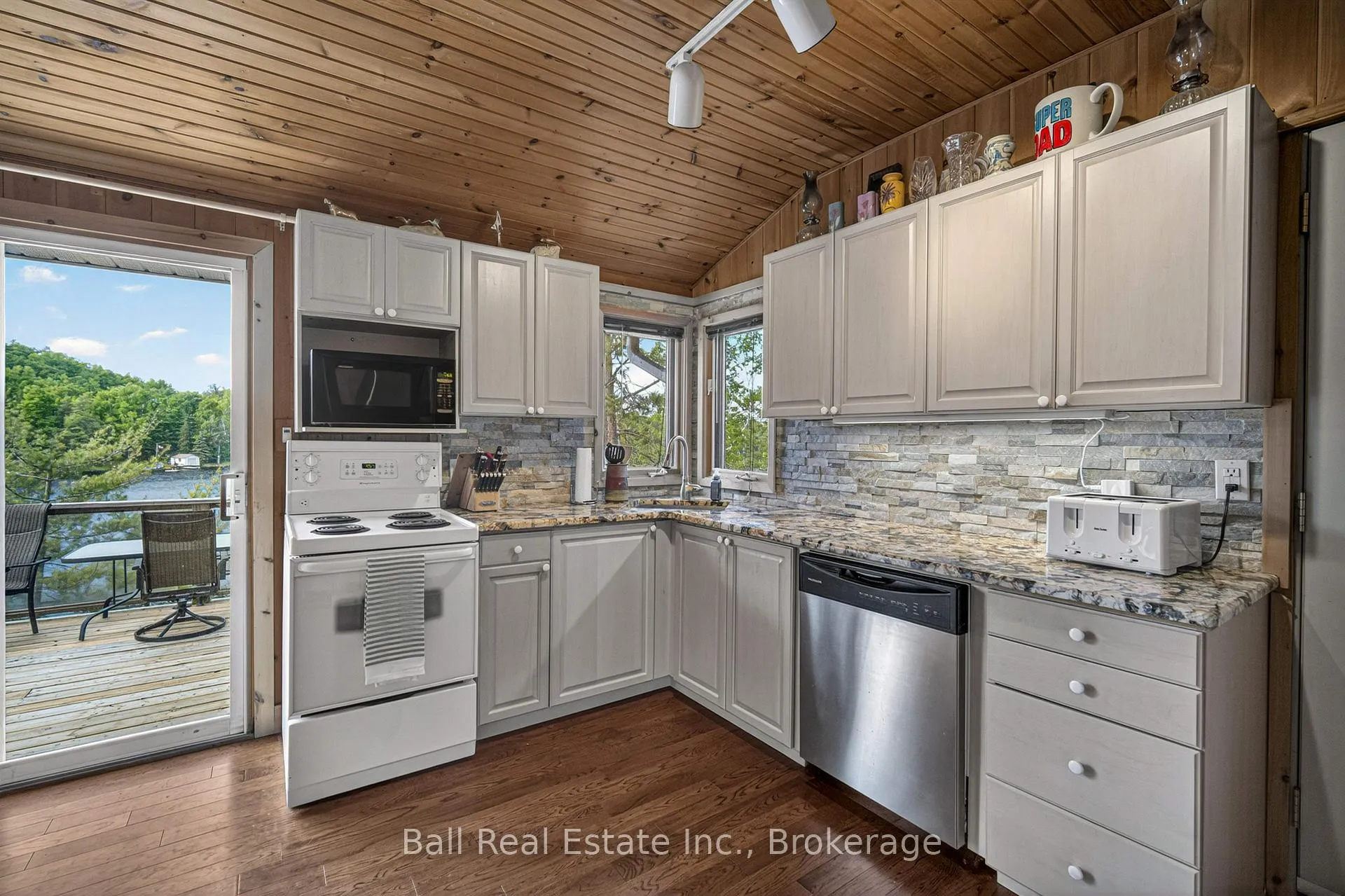 Photo 13 of 85 Hillcrest Road, North Kawartha — HOMEH