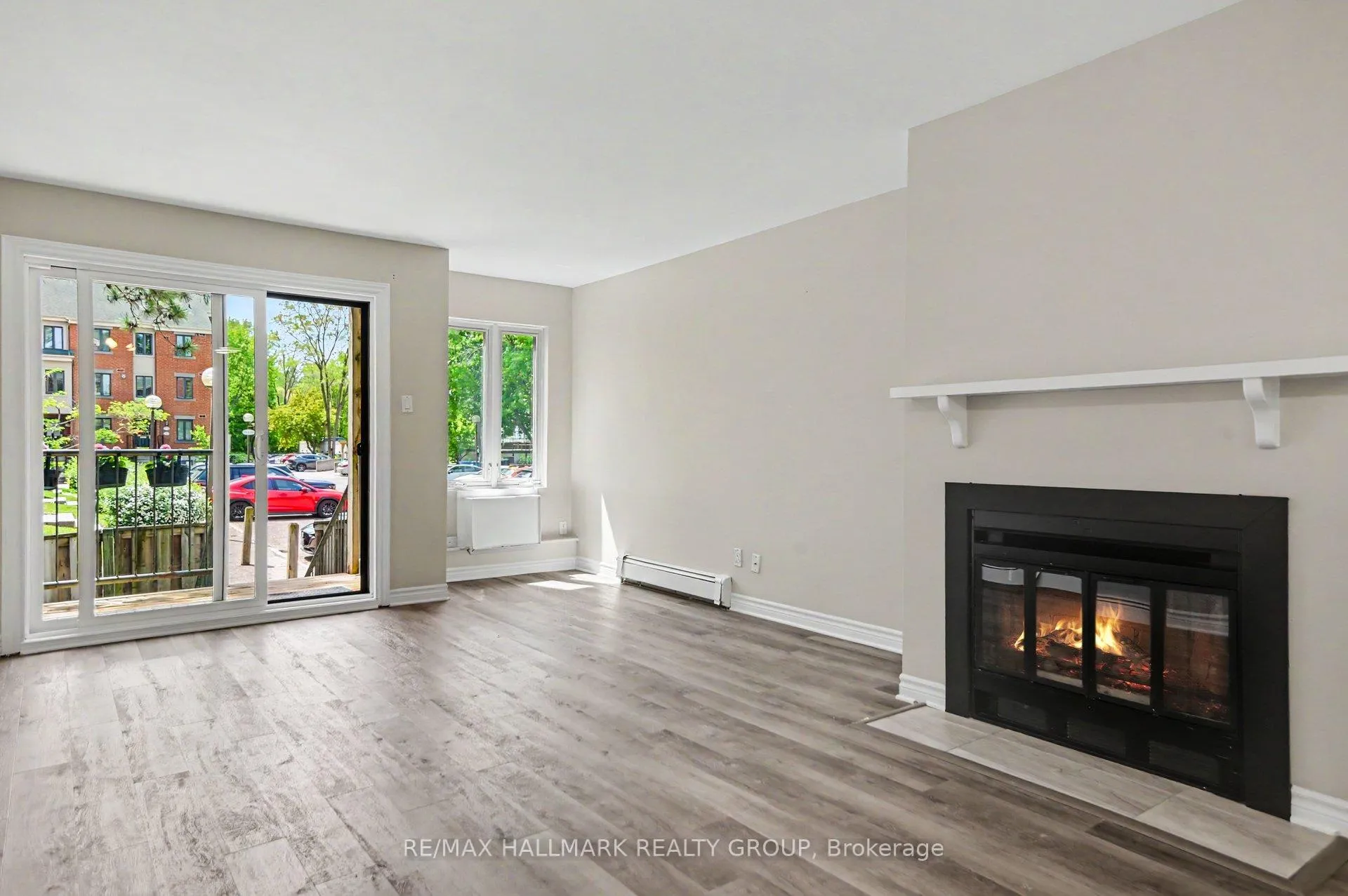 Photo 8 of Unit 11, 1168 Blasdell Avenue, Ottawa, Manor Park — HOMEH