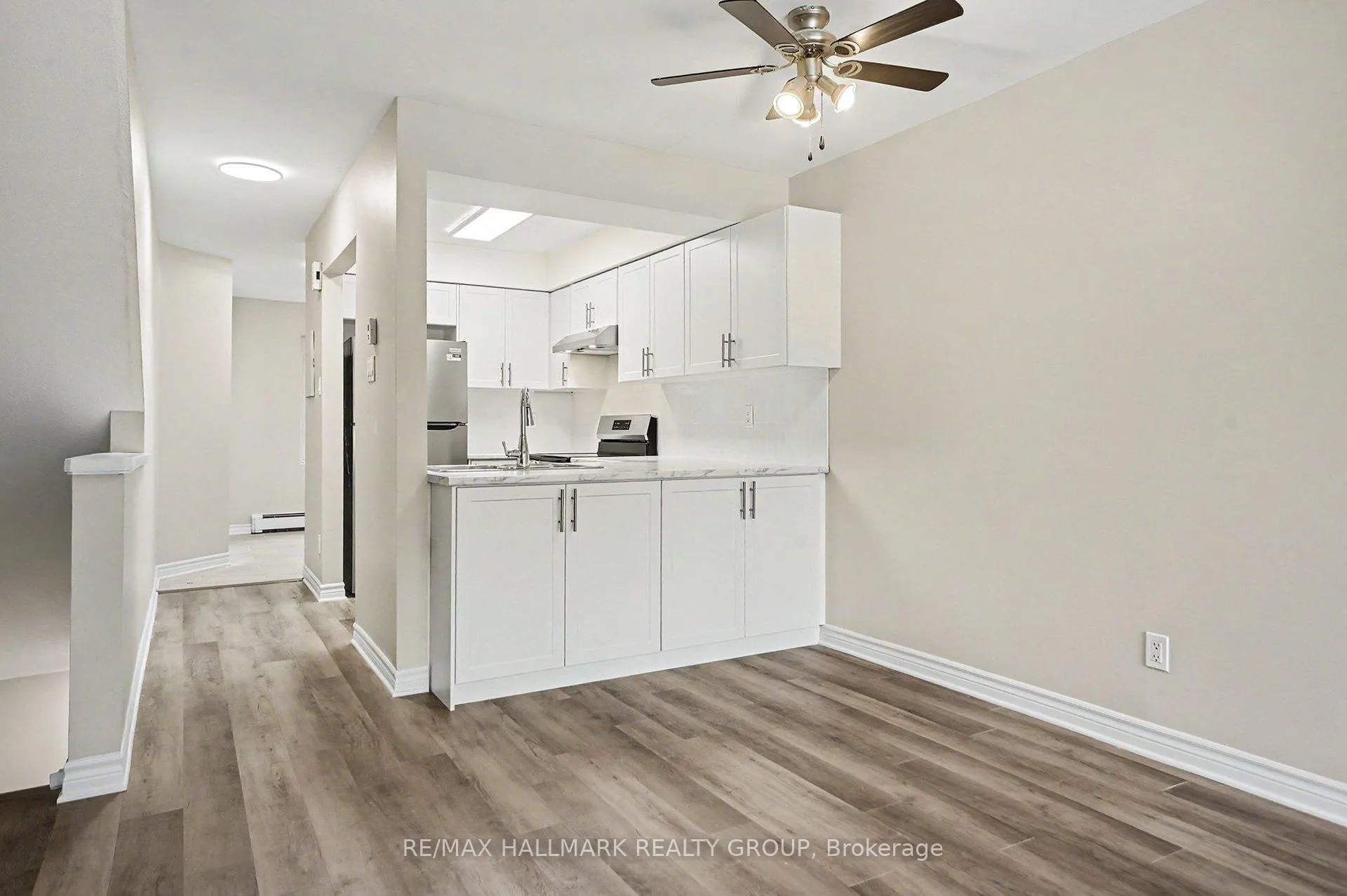 Photo 9 of Unit 11, 1168 Blasdell Avenue, Ottawa, Manor Park — HOMEH