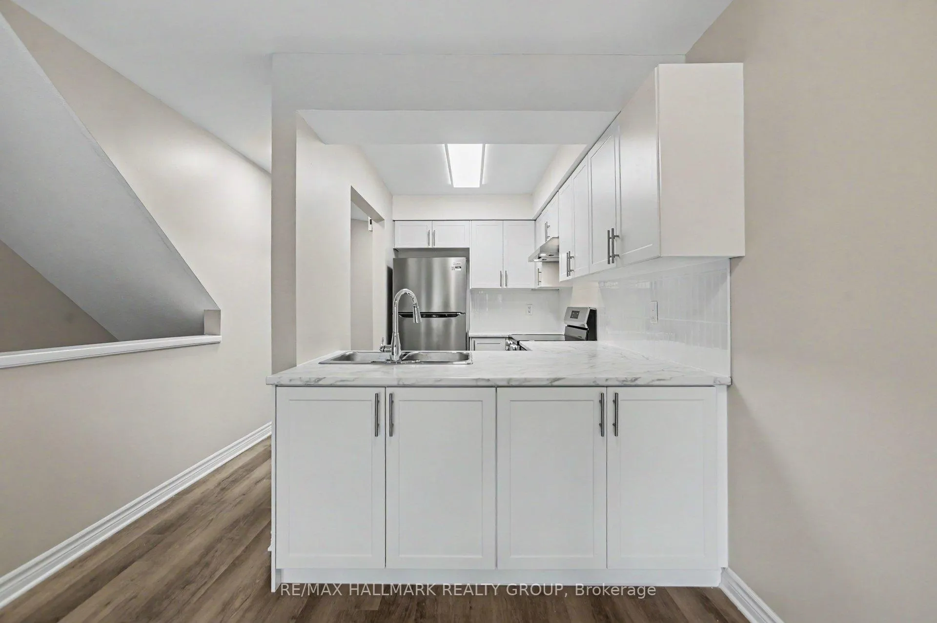 Photo 10 of Unit 11, 1168 Blasdell Avenue, Ottawa, Manor Park — HOMEH