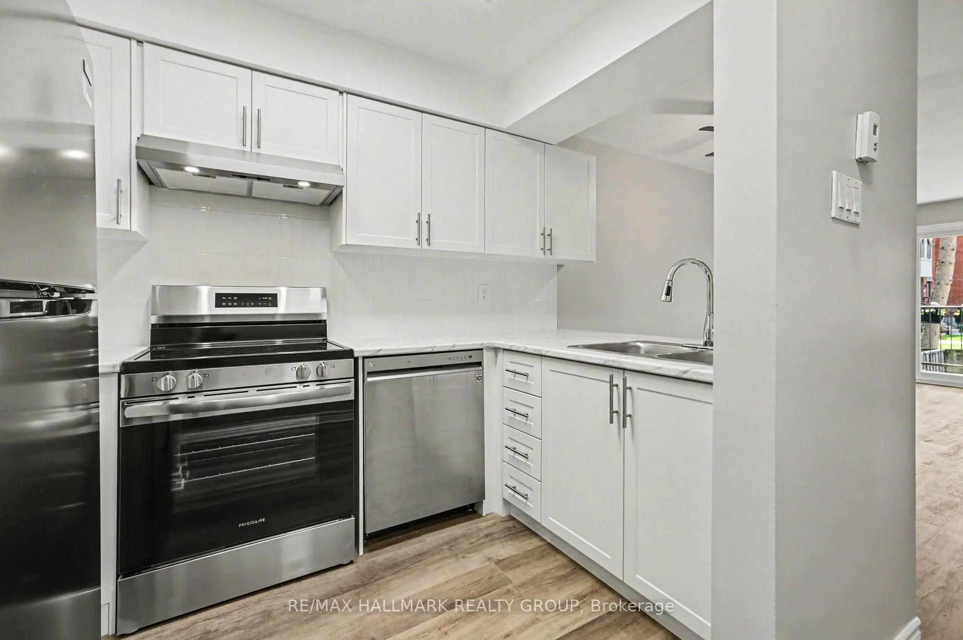 Photo 14 of Unit 11, 1168 Blasdell Avenue, Ottawa, Manor Park — HOMEH