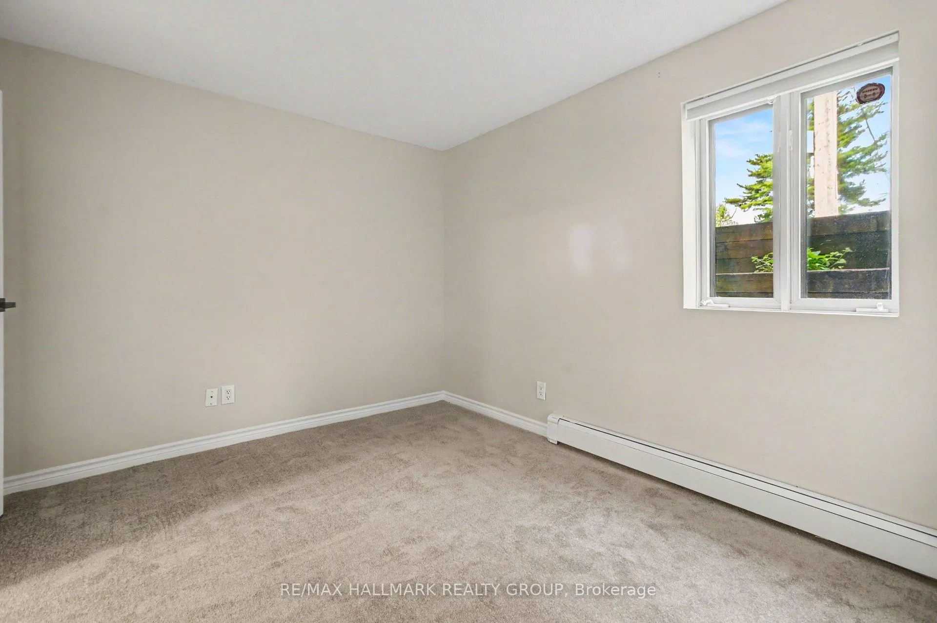 Photo 24 of Unit 11, 1168 Blasdell Avenue, Ottawa, Manor Park — HOMEH
