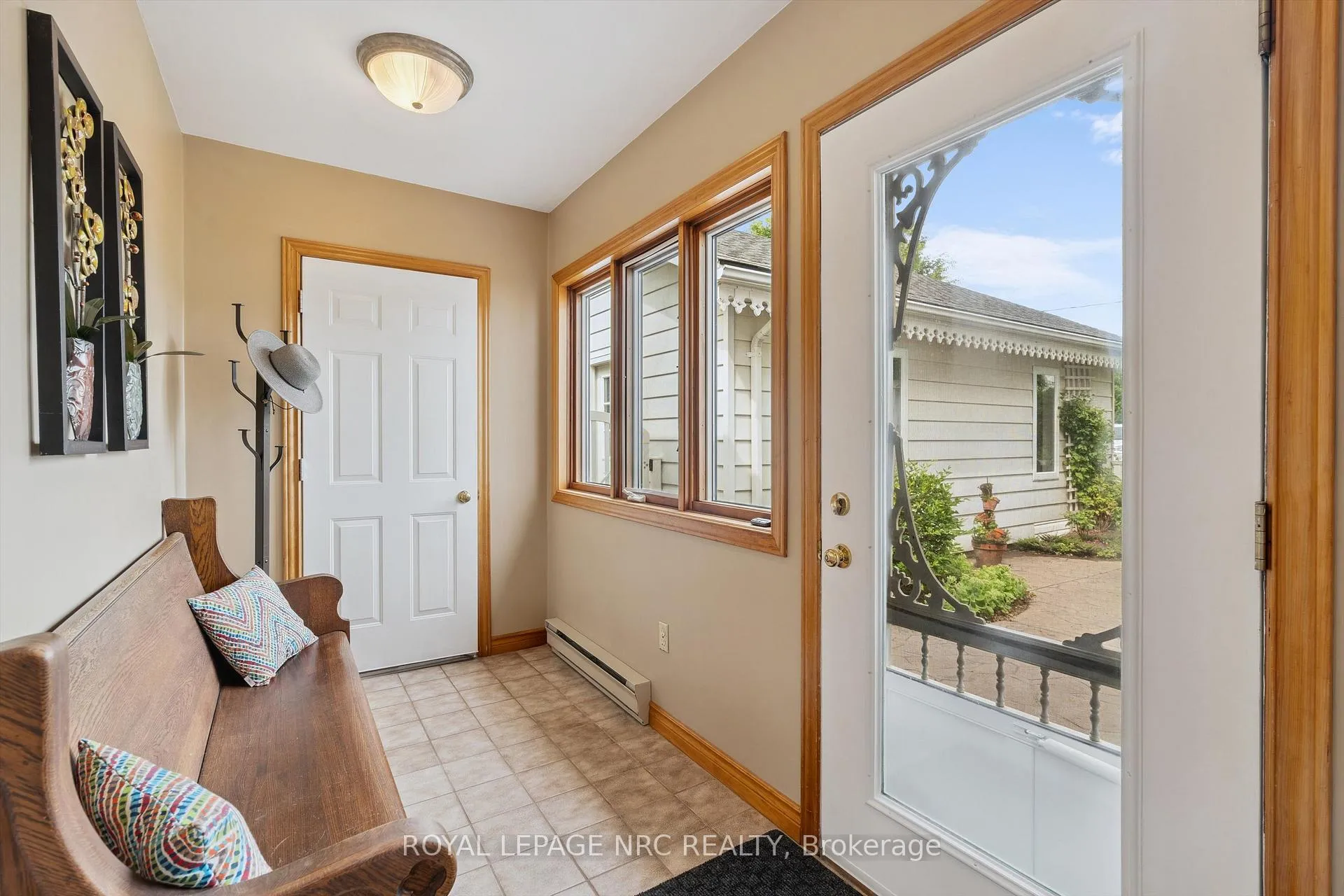 Photo 14 of 1287 Third St Louth, St. Catharines, Rural Port — HOMEH