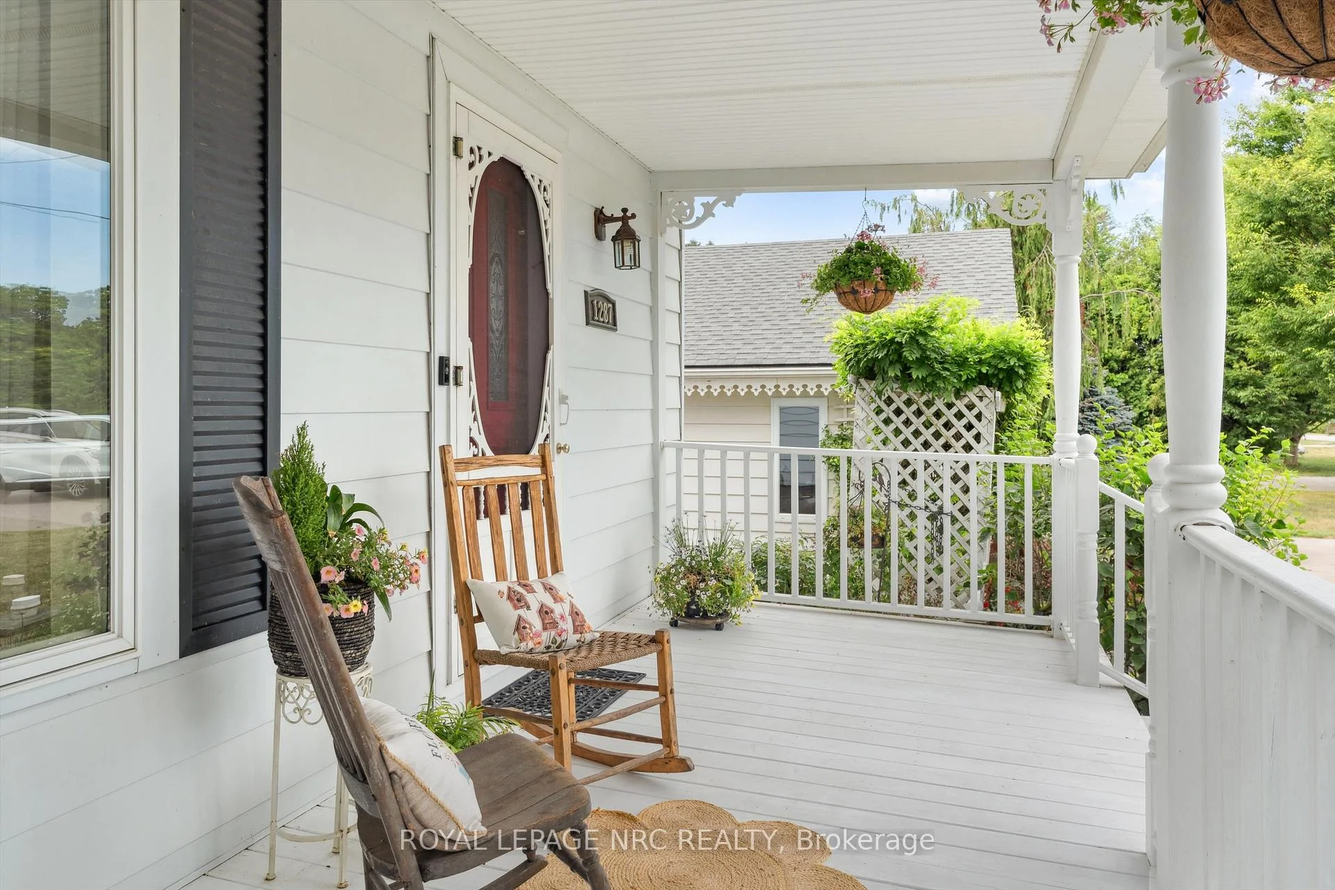 Photo 6 of 1287 Third St Louth, St. Catharines, Rural Port — HOMEH