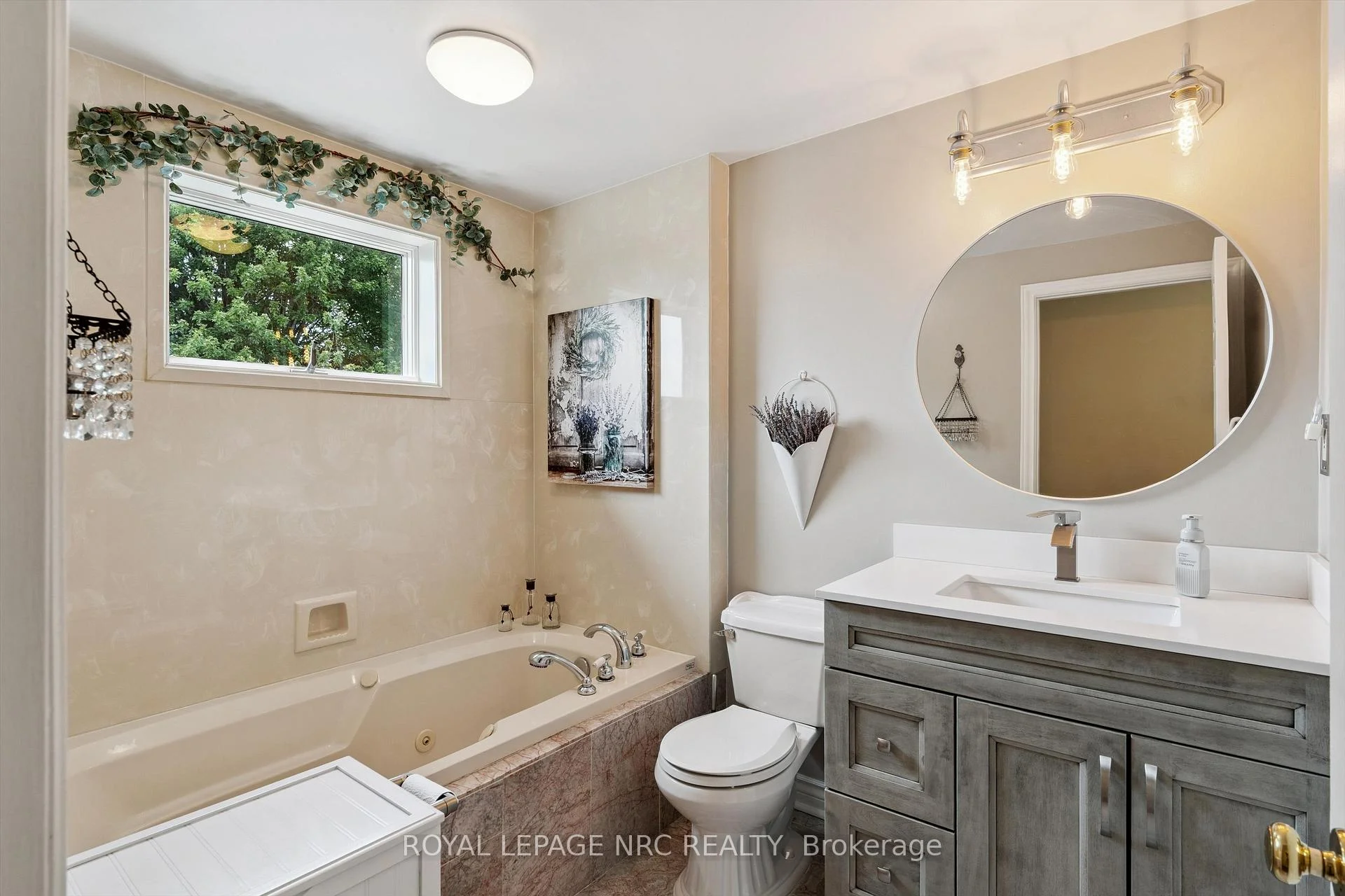 Photo 20 of 1287 Third St Louth, St. Catharines, Rural Port — HOMEH