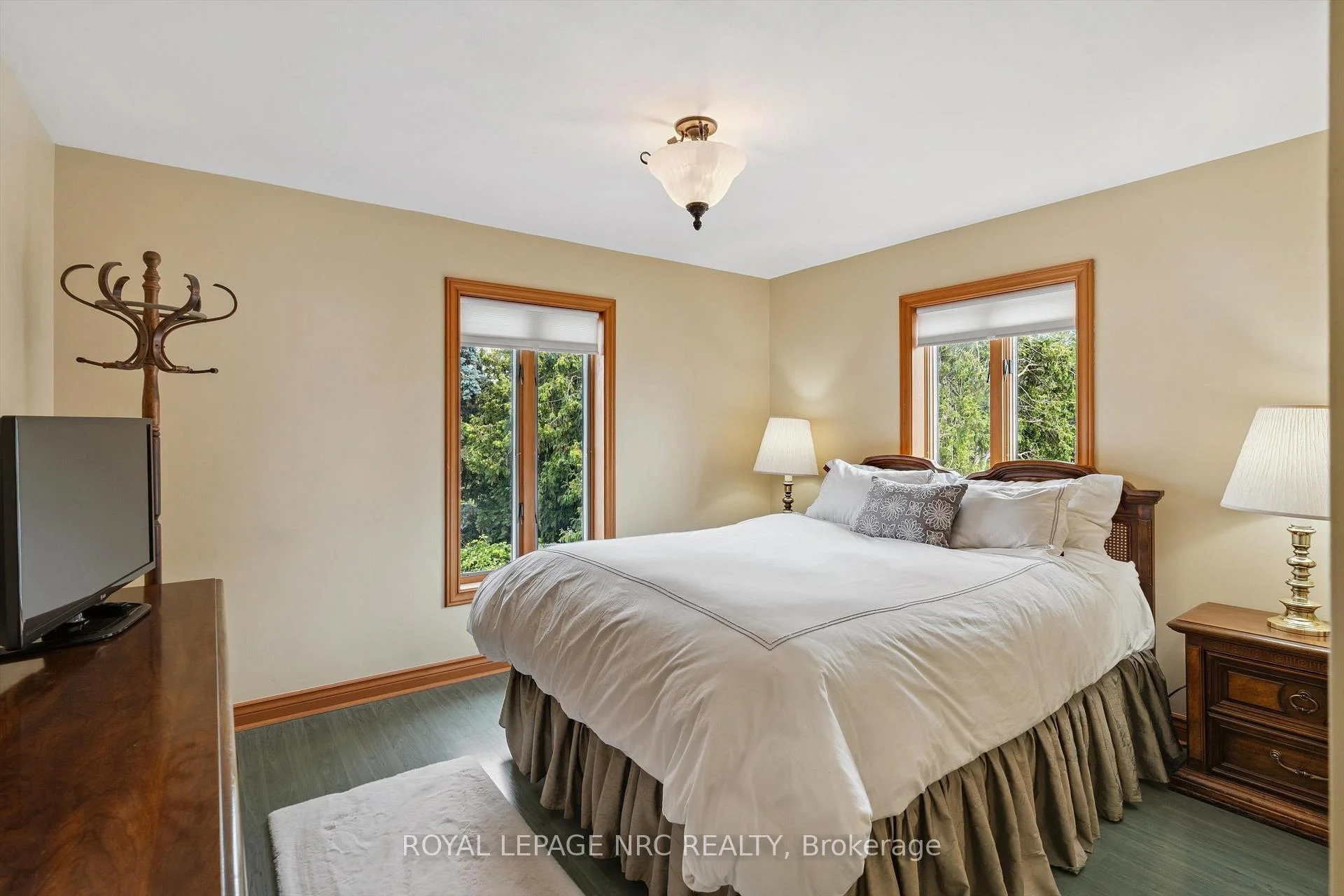 Photo 24 of 1287 Third St Louth, St. Catharines, Rural Port — HOMEH