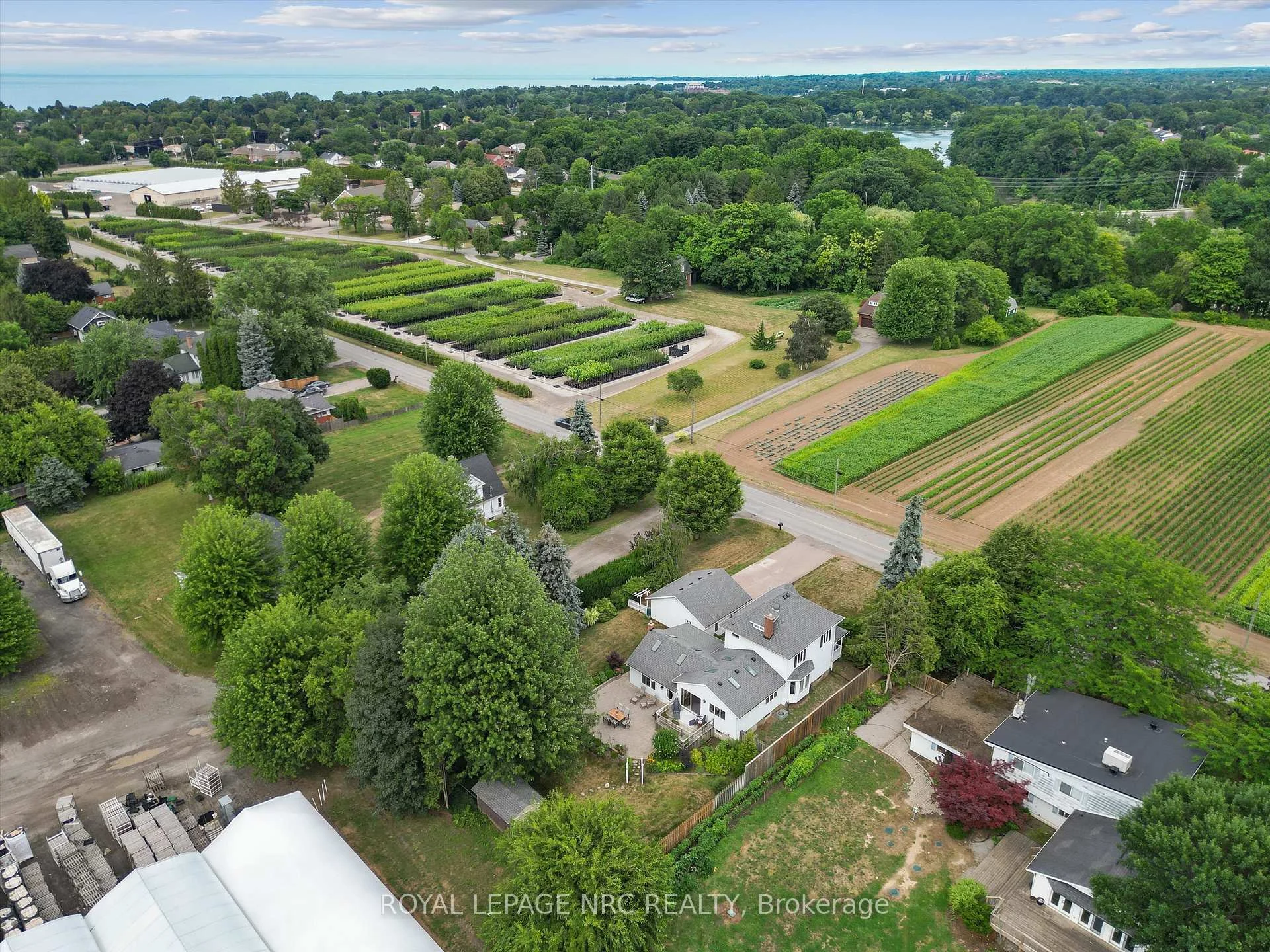 Photo 37 of 1287 Third St Louth, St. Catharines, Rural Port — HOMEH