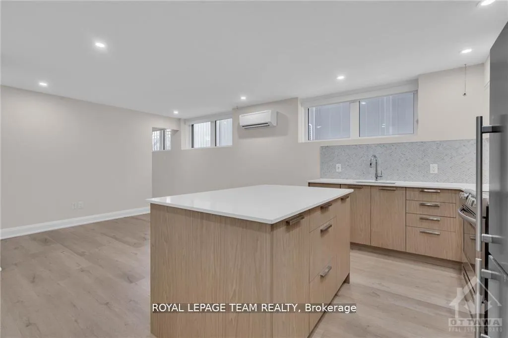 Photo 4 of Unit 8, 58 Florence Street, Ottawa, Ottawa Centre — HOMEH