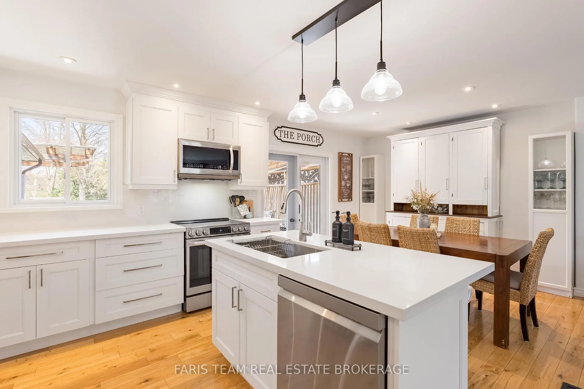 Photo 9 of 730 Trinity Street, Innisfil, Alcona — HOMEH
