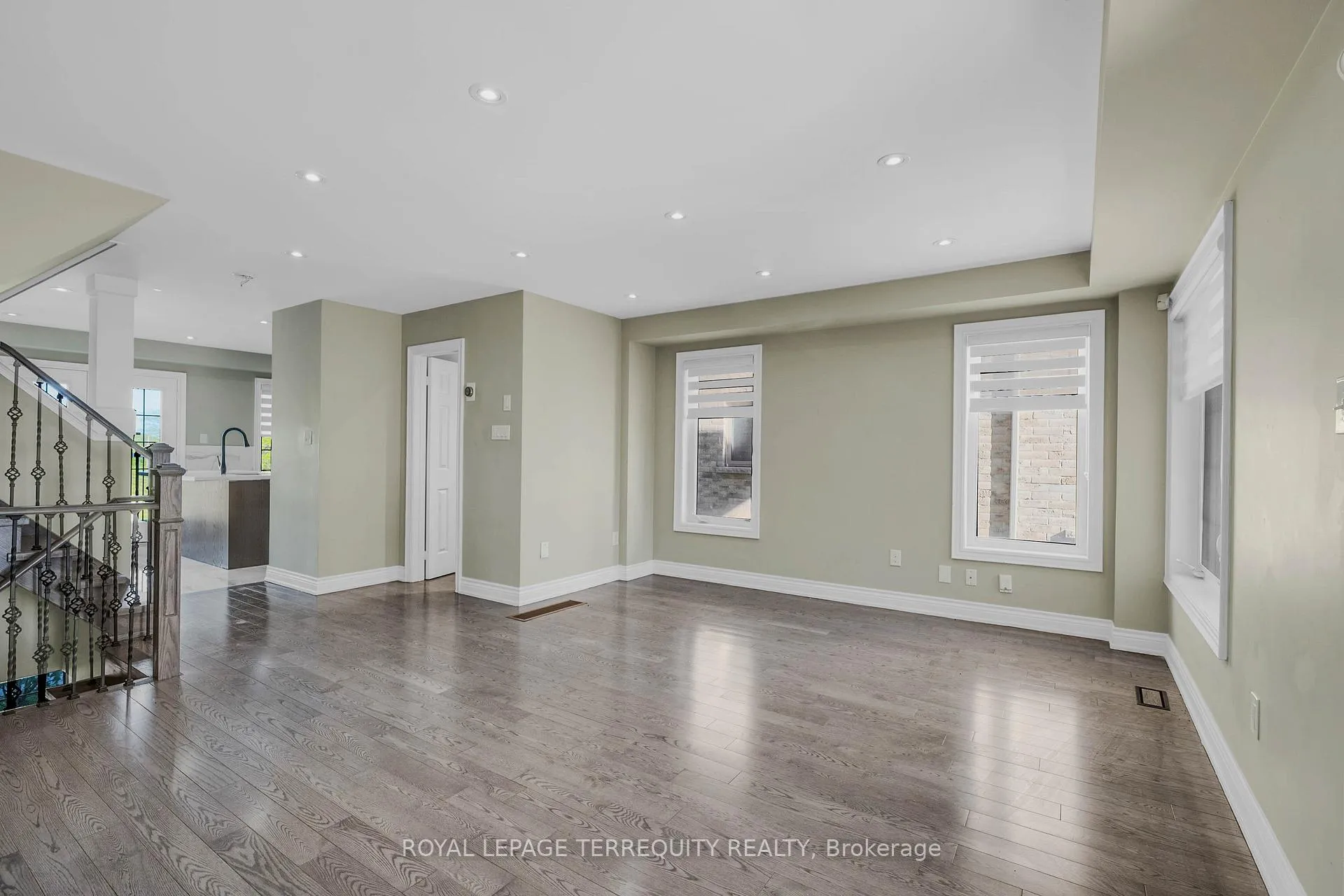 Photo 12 of 856 Audley Road N, Ajax, Central East — HOMEH