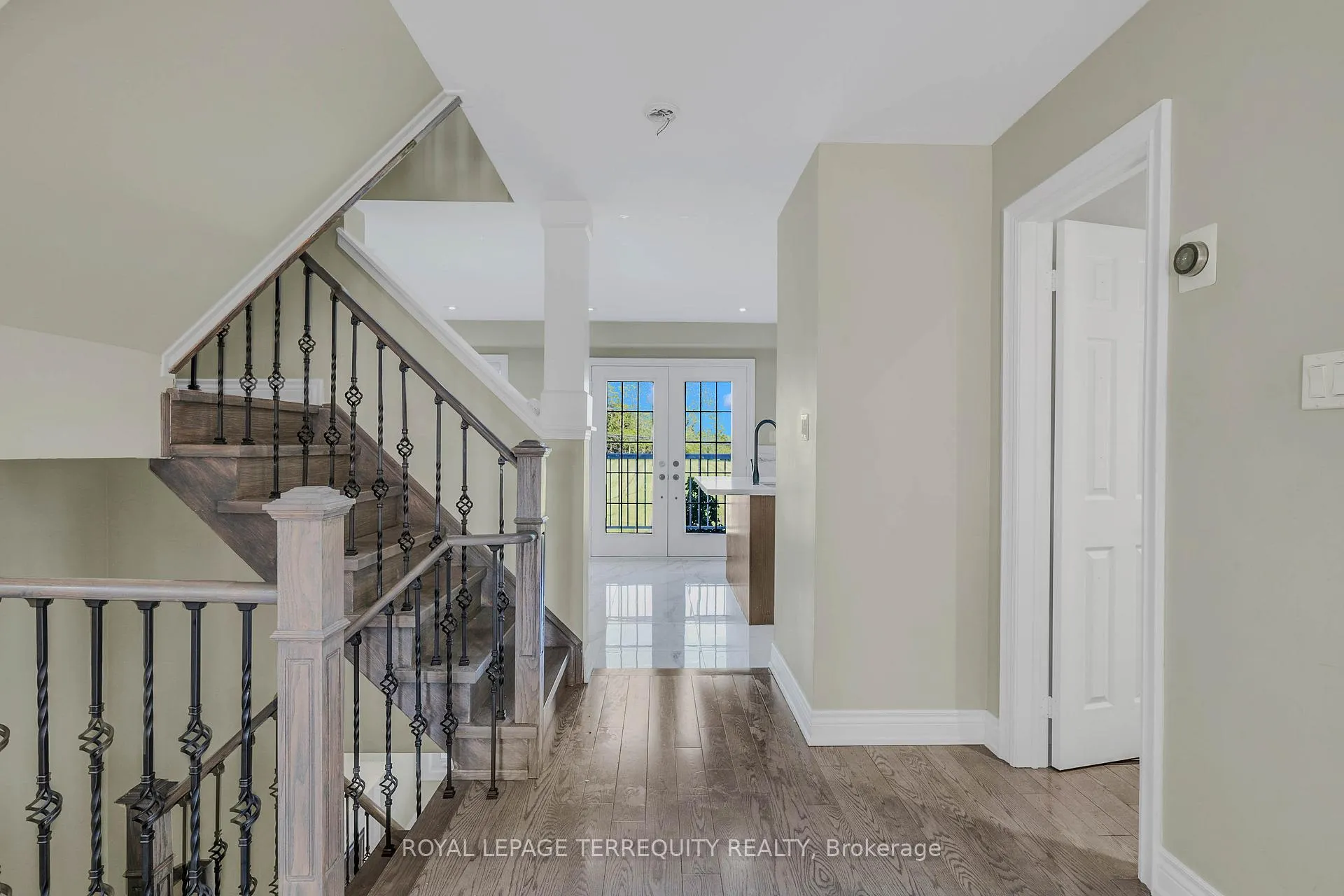 Photo 14 of 856 Audley Road N, Ajax, Central East — HOMEH