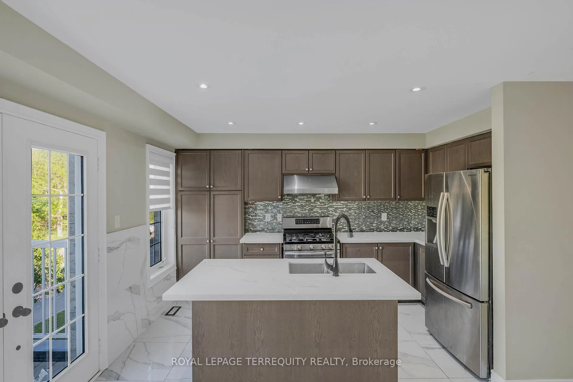 Photo 19 of 856 Audley Road N, Ajax, Central East — HOMEH