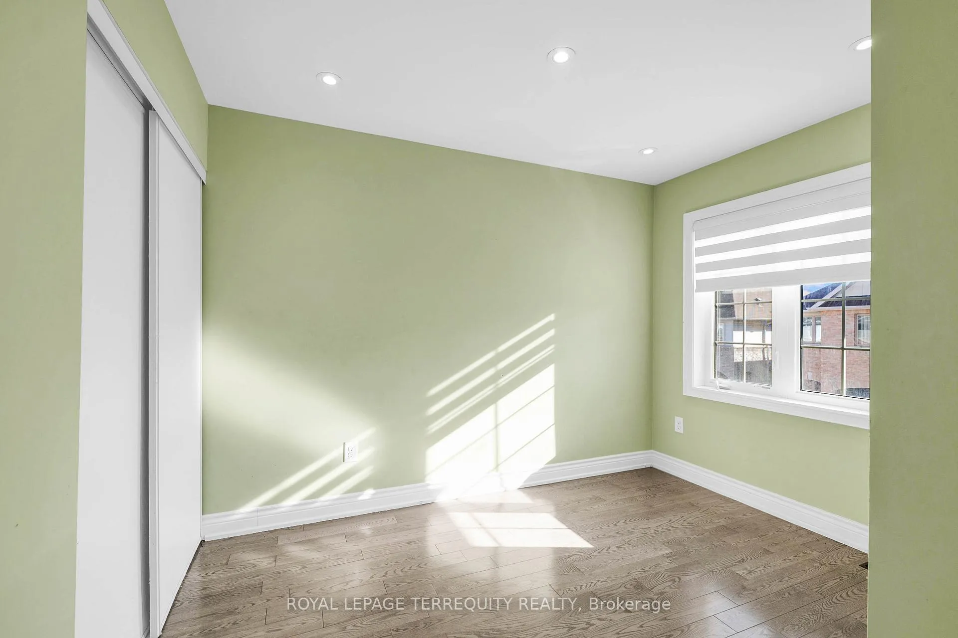 Photo 28 of 856 Audley Road N, Ajax, Central East — HOMEH
