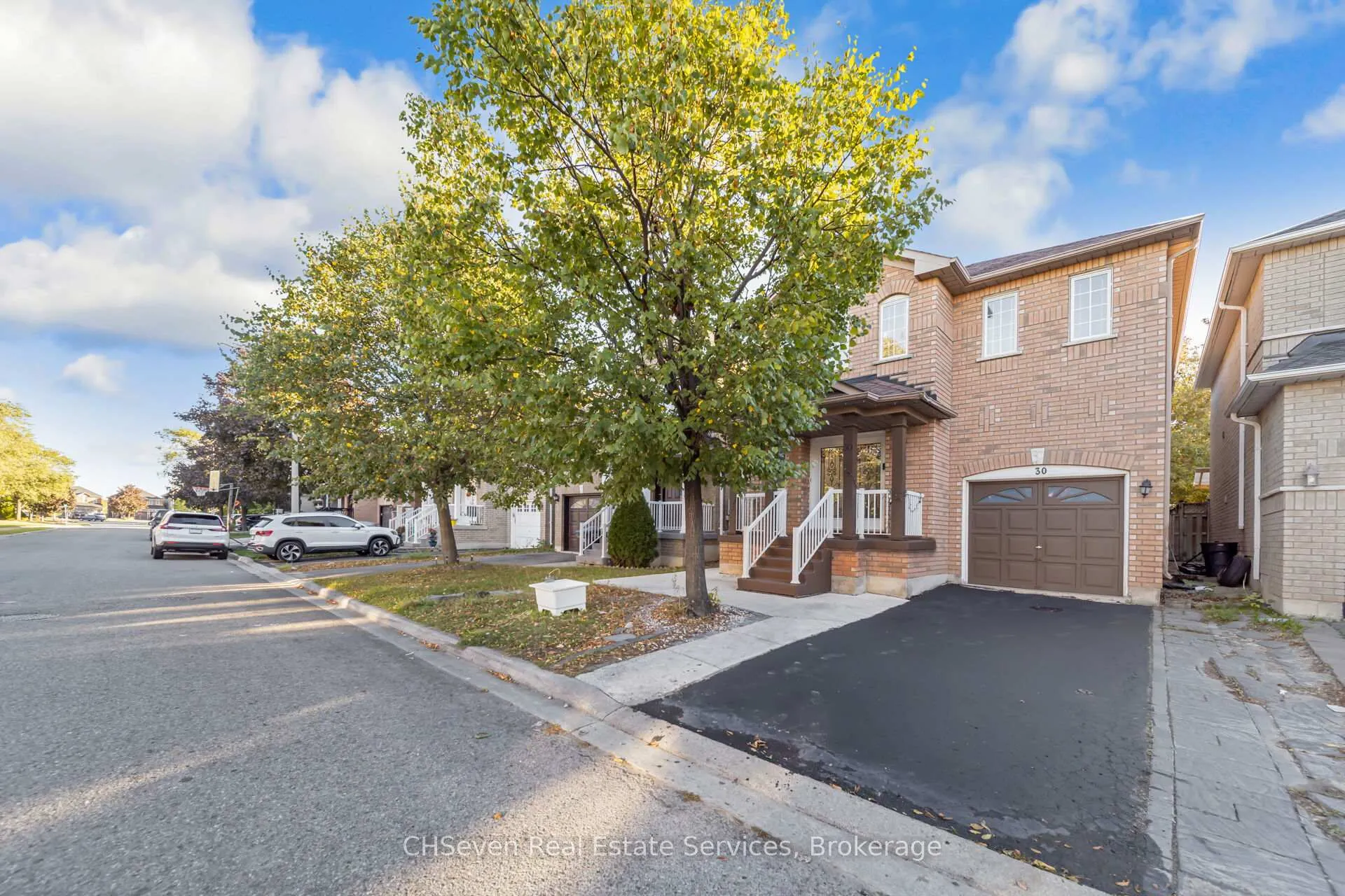 Photo 2 of 30 Florence Drive, Brampton, Fletcher's Meadow — HOMEH