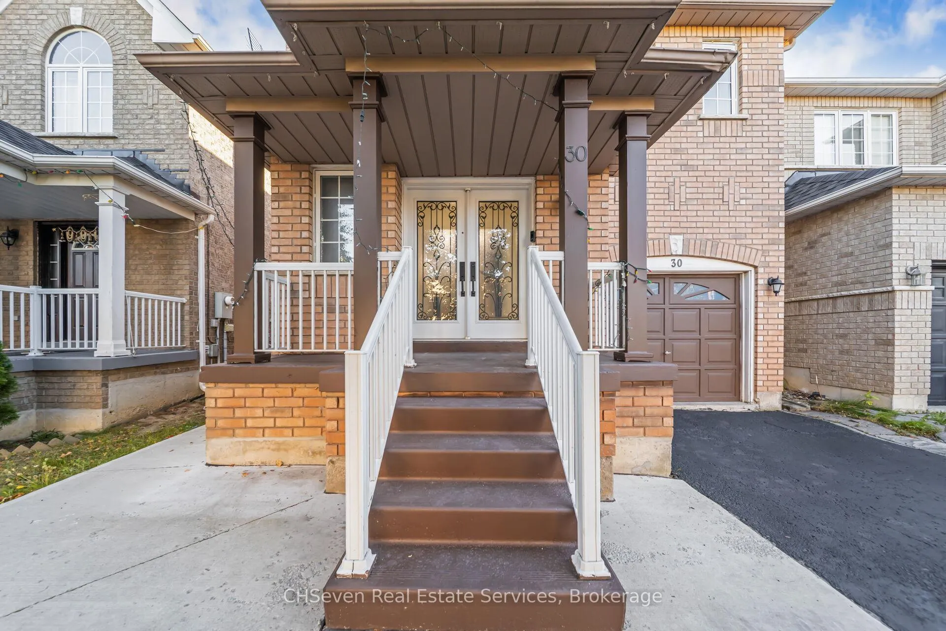 Photo 3 of 30 Florence Drive, Brampton, Fletcher's Meadow — HOMEH
