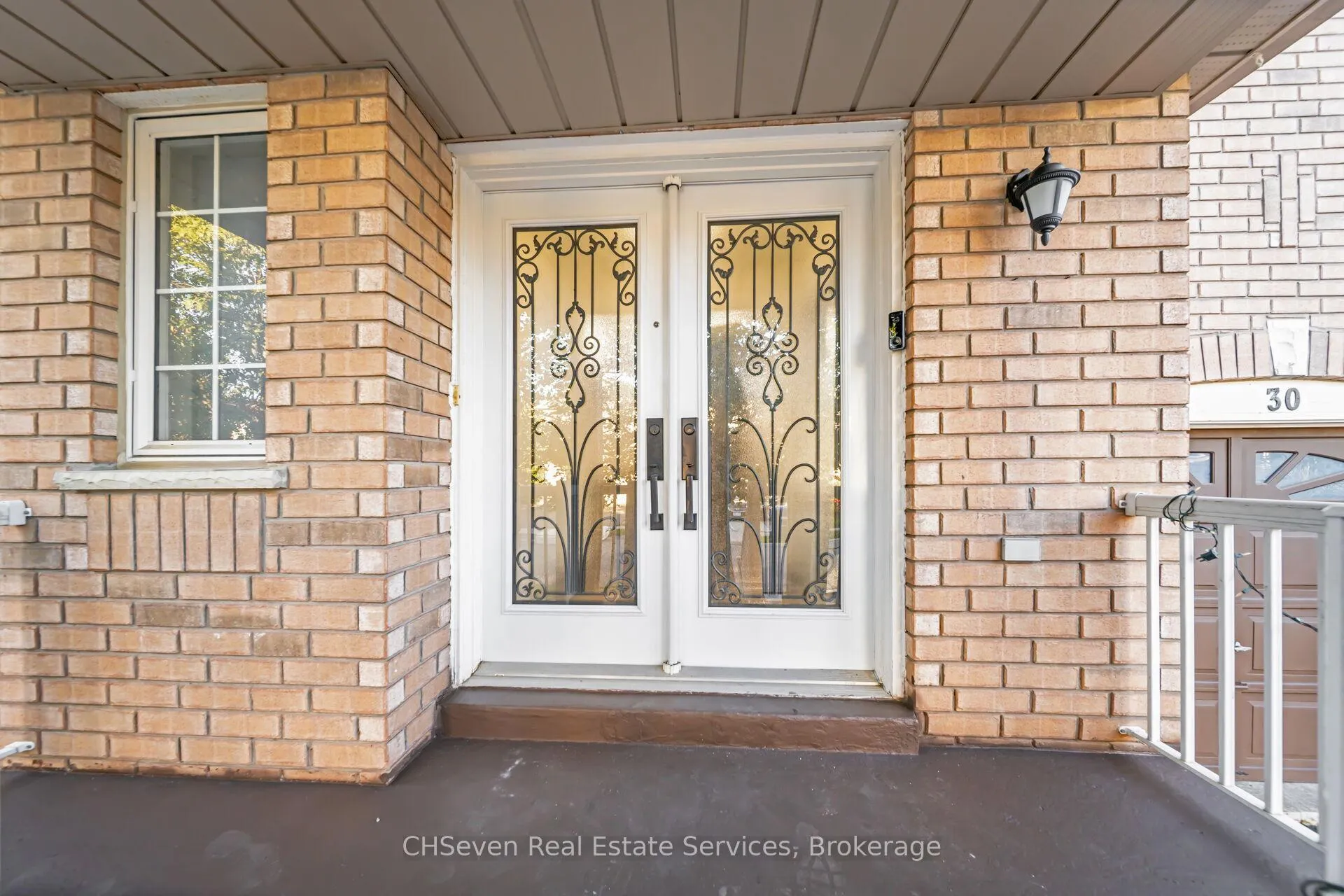 Photo 4 of 30 Florence Drive, Brampton, Fletcher's Meadow — HOMEH