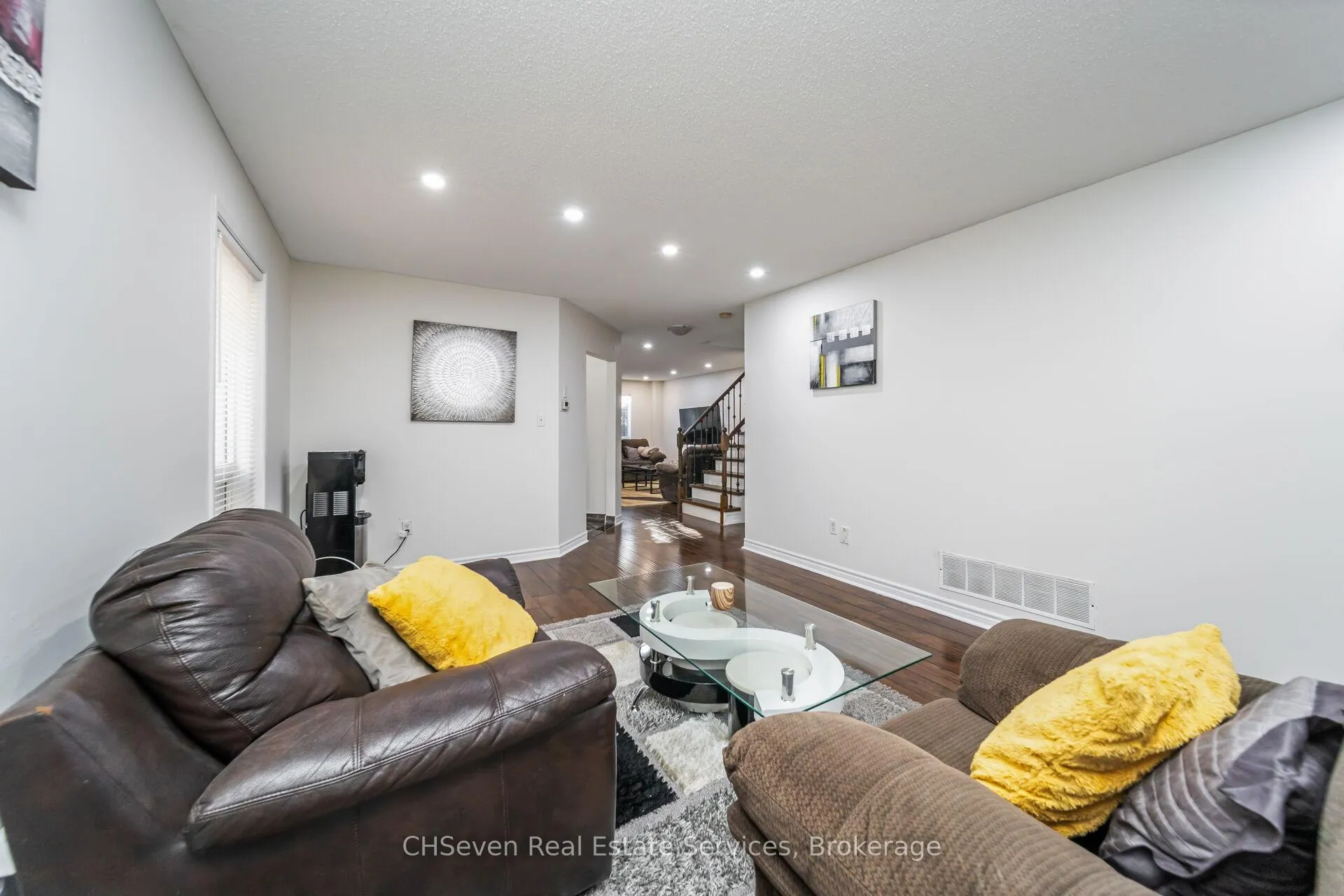 Photo 8 of 30 Florence Drive, Brampton, Fletcher's Meadow — HOMEH