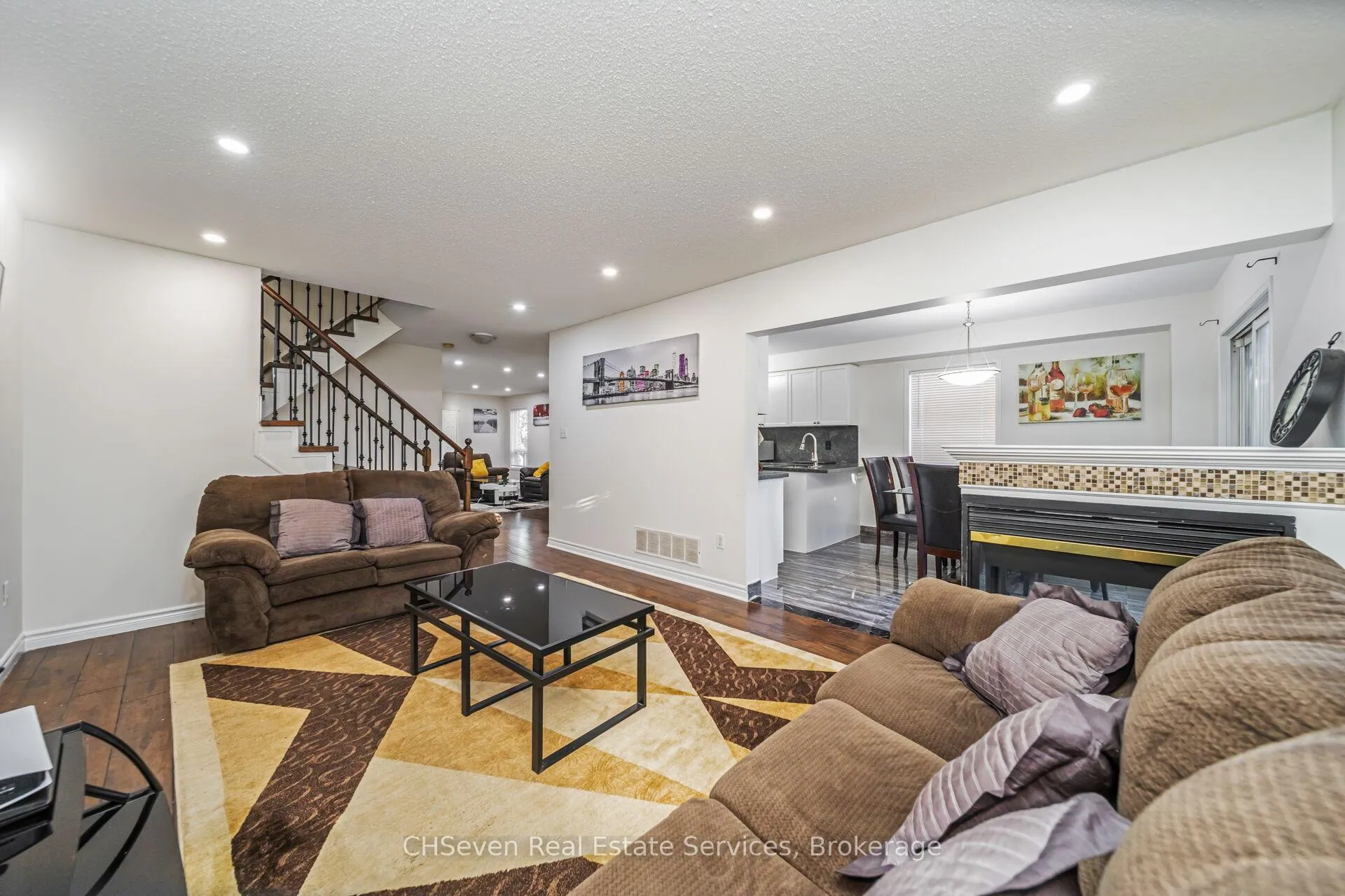 Photo 12 of 30 Florence Drive, Brampton, Fletcher's Meadow — HOMEH