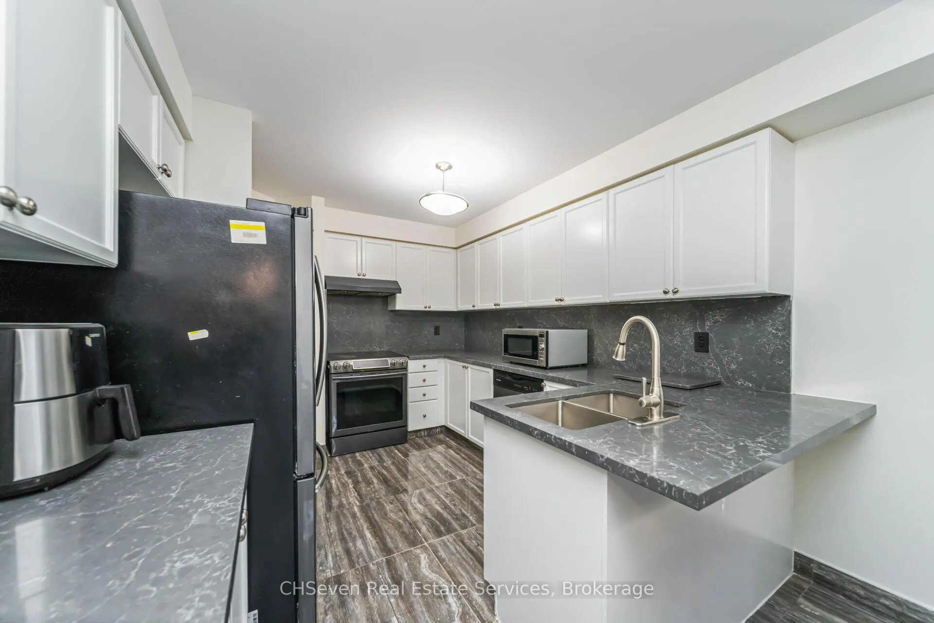 Photo 16 of 30 Florence Drive, Brampton, Fletcher's Meadow — HOMEH