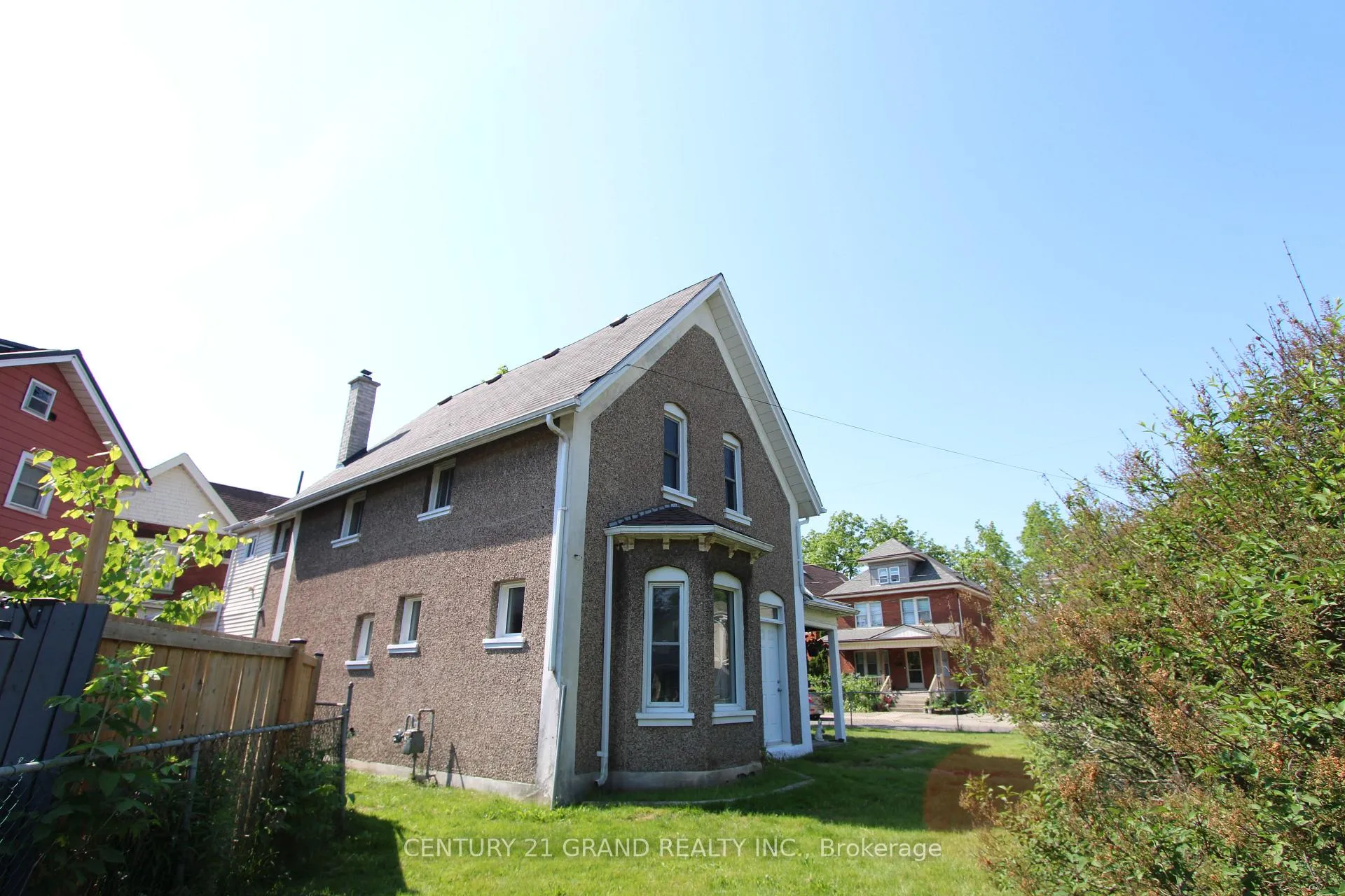 Photo 3 of 97 Park Avenue, Brantford, Victoria/Arthur — HOMEH