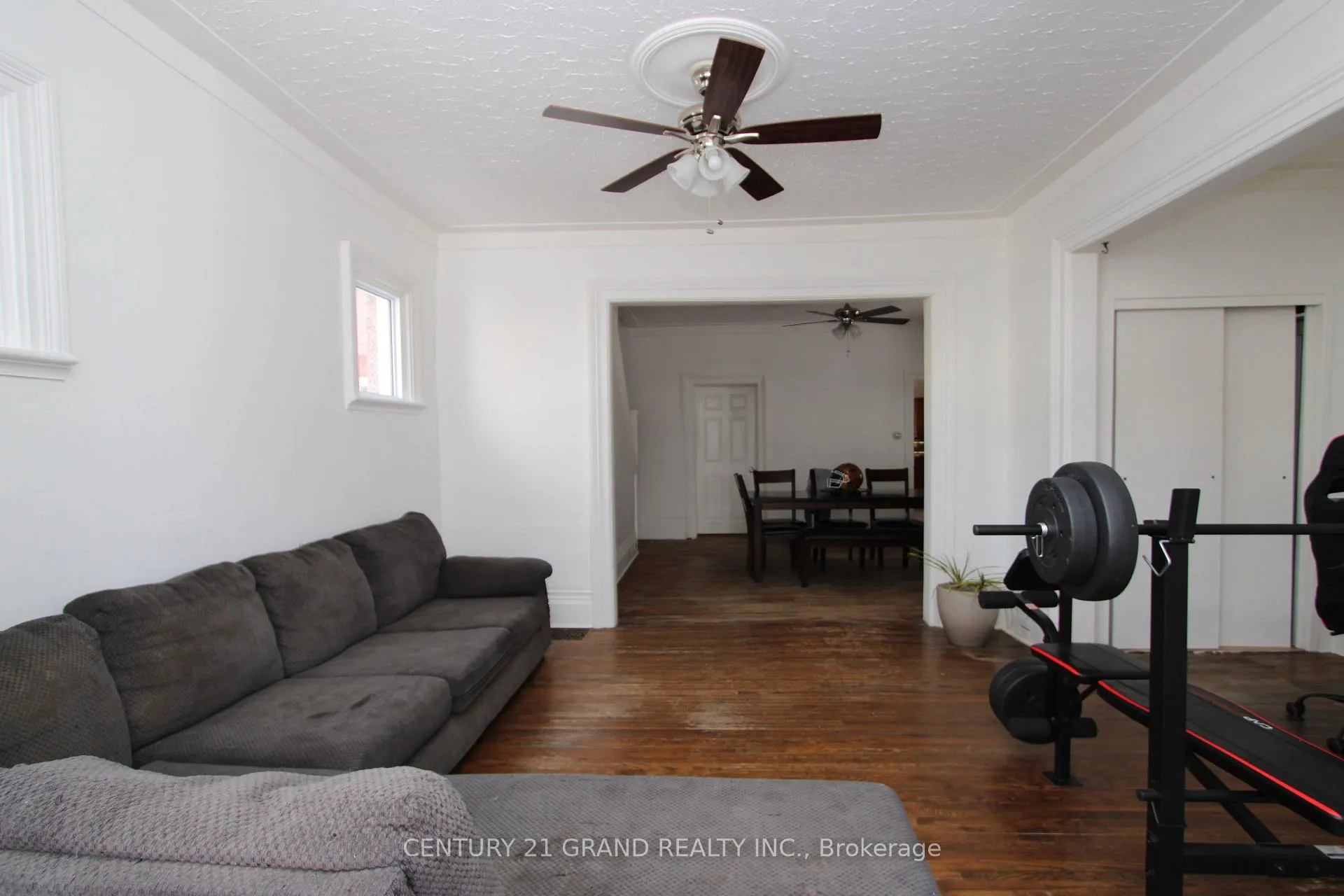 Photo 4 of 97 Park Avenue, Brantford, Victoria/Arthur — HOMEH