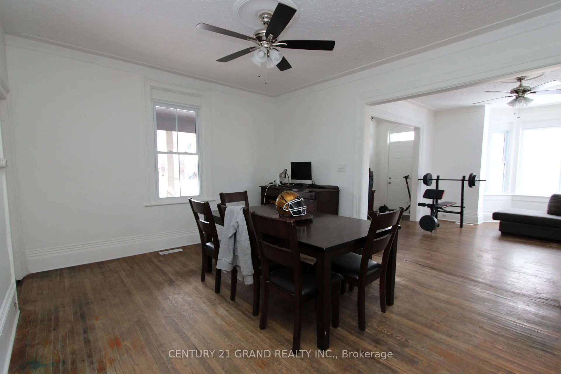 Photo 10 of 97 Park Avenue, Brantford, Victoria/Arthur — HOMEH