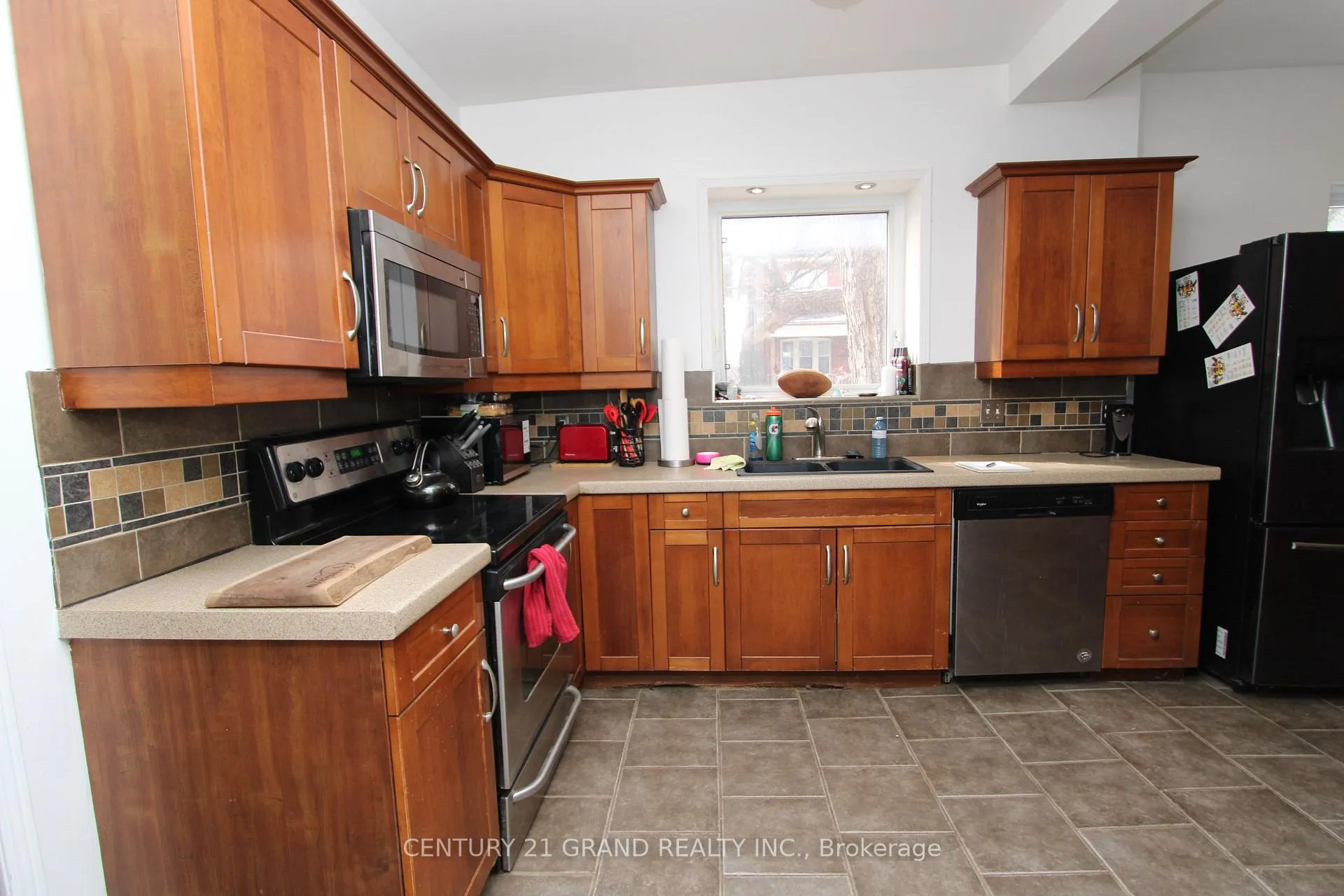 Photo 13 of 97 Park Avenue, Brantford, Victoria/Arthur — HOMEH