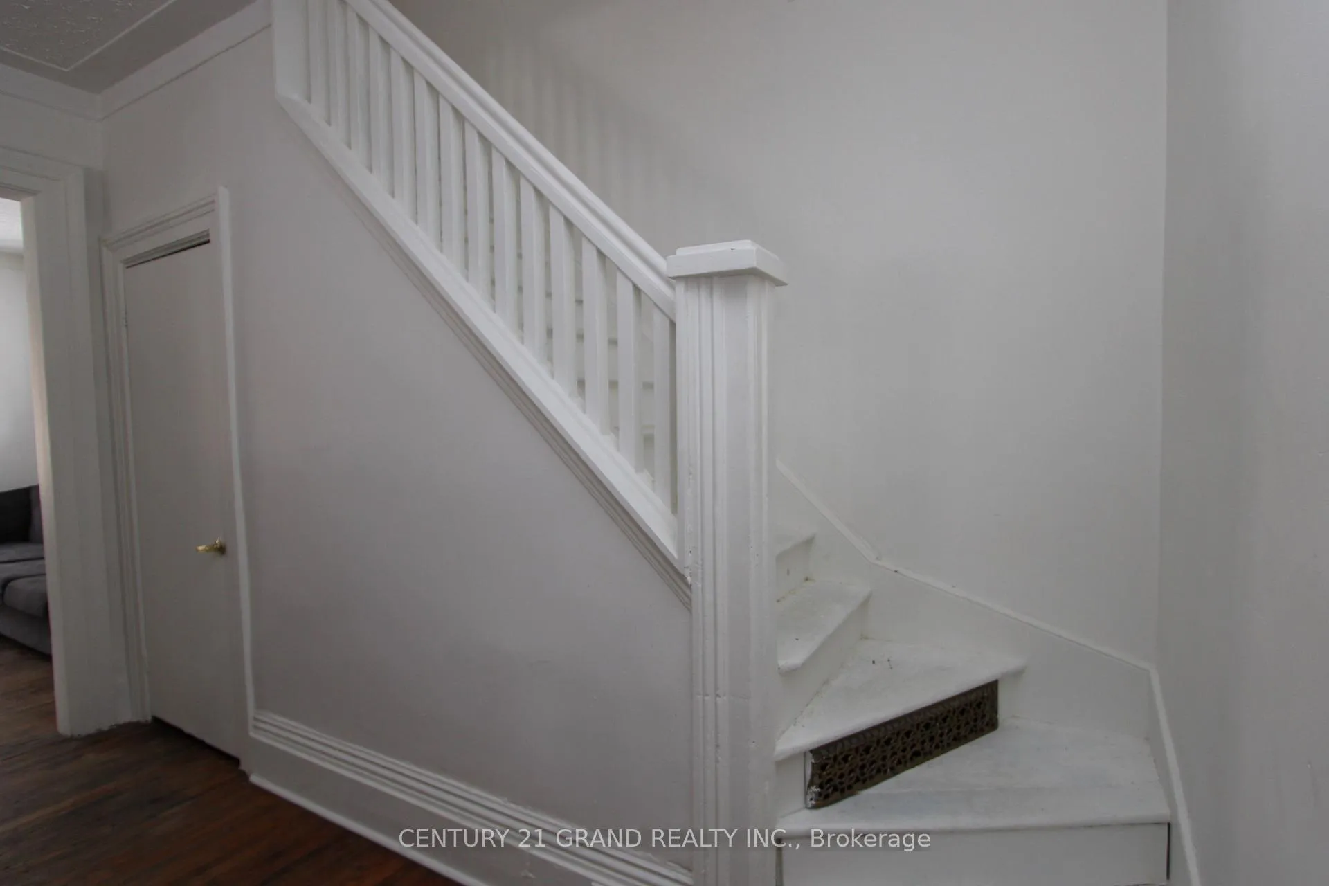 Photo 18 of 97 Park Avenue, Brantford, Victoria/Arthur — HOMEH