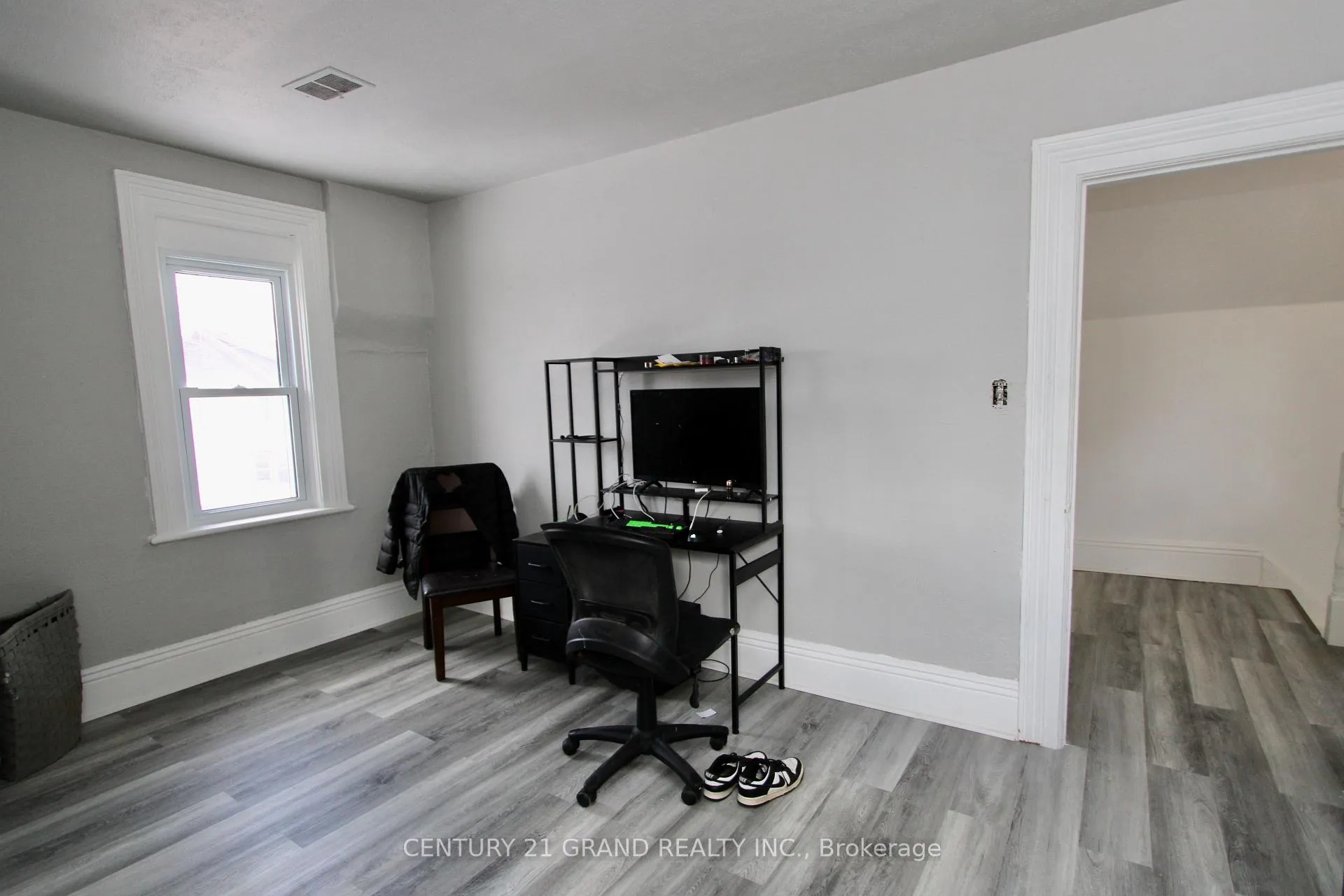 Photo 23 of 97 Park Avenue, Brantford, Victoria/Arthur — HOMEH