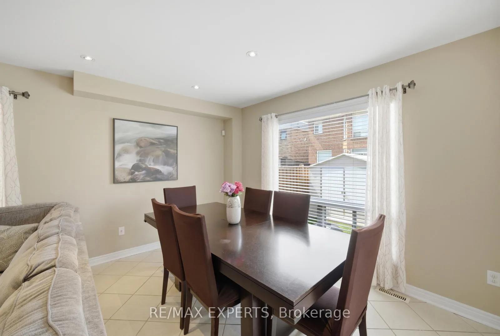 Photo 8 of 204 Montebello Avenue, Vaughan, Sonoma Heights — HOMEH