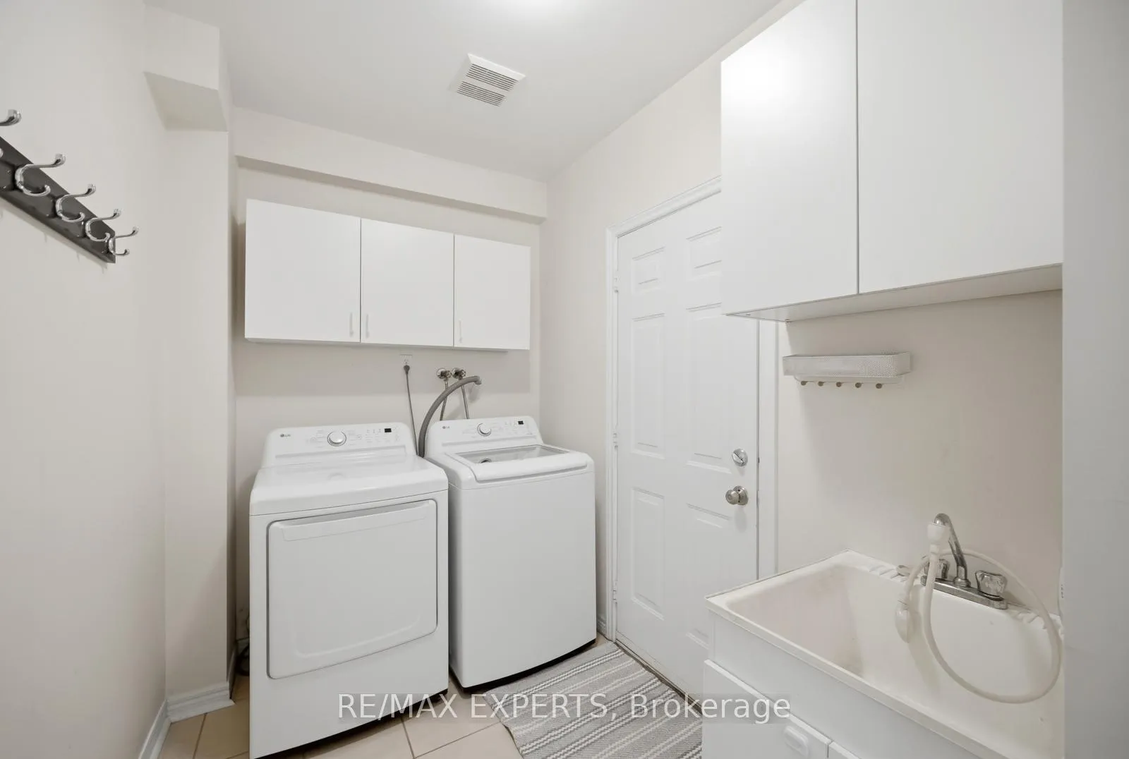 Photo 16 of 204 Montebello Avenue, Vaughan, Sonoma Heights — HOMEH