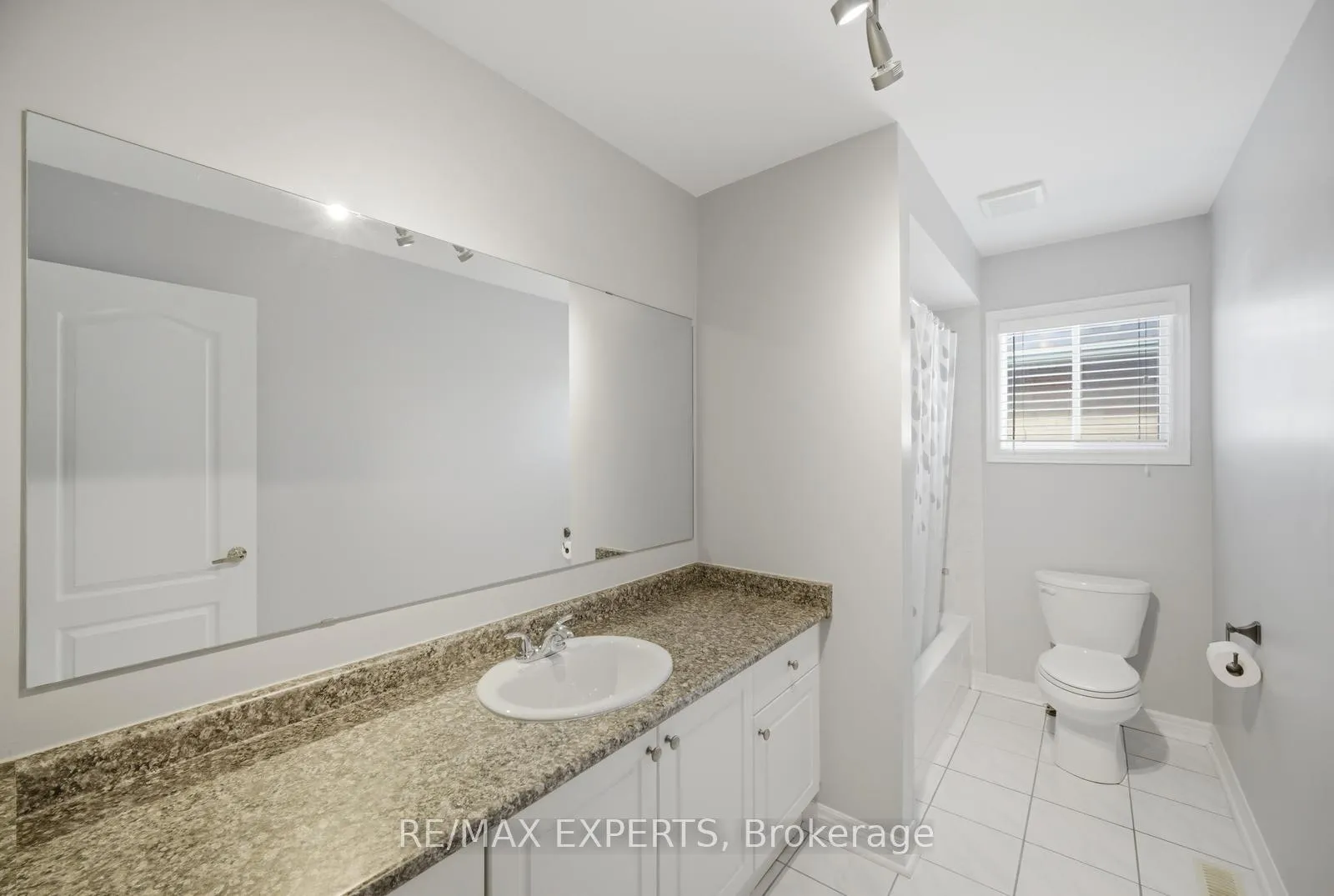 Photo 29 of 204 Montebello Avenue, Vaughan, Sonoma Heights — HOMEH