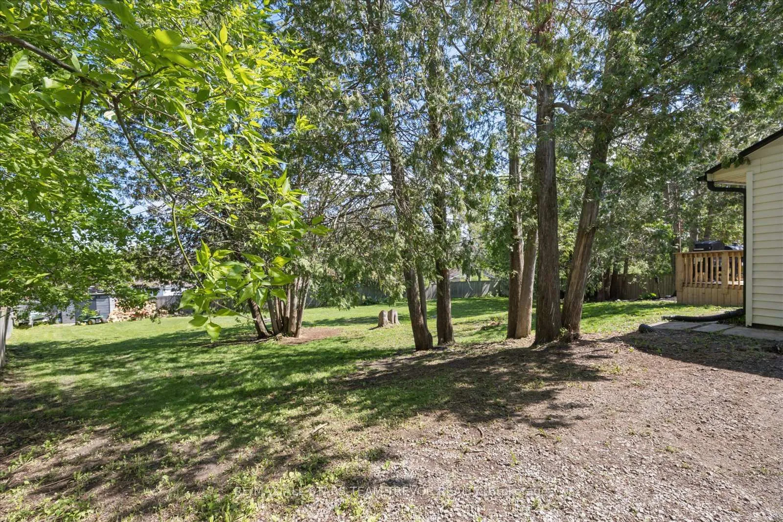 Photo 24 of 602 Simcoe Street, Brock, Beaverton — HOMEH