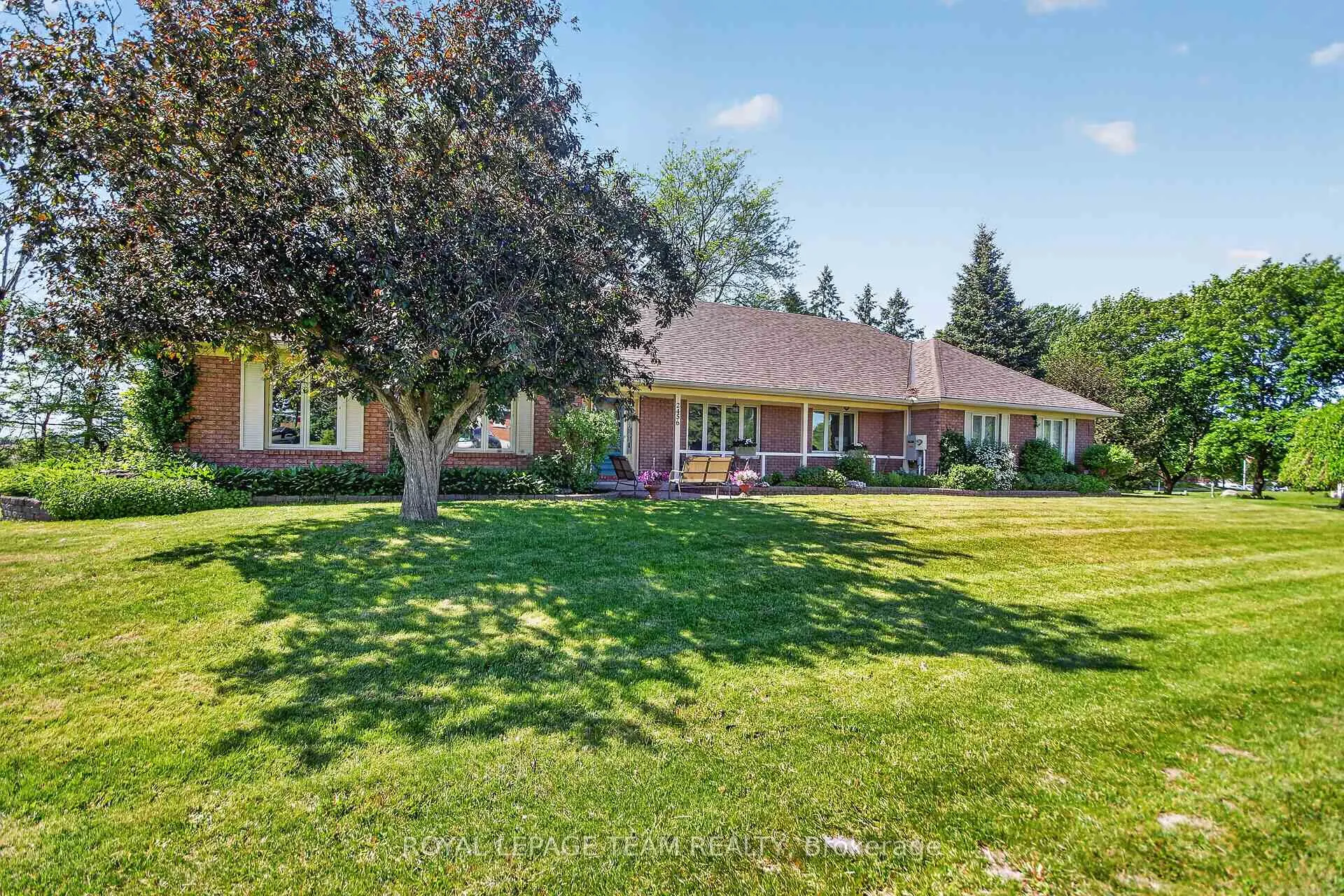 Photo 2 of 2456 Garmil Crescent, Ottawa, North Gower — HOMEH