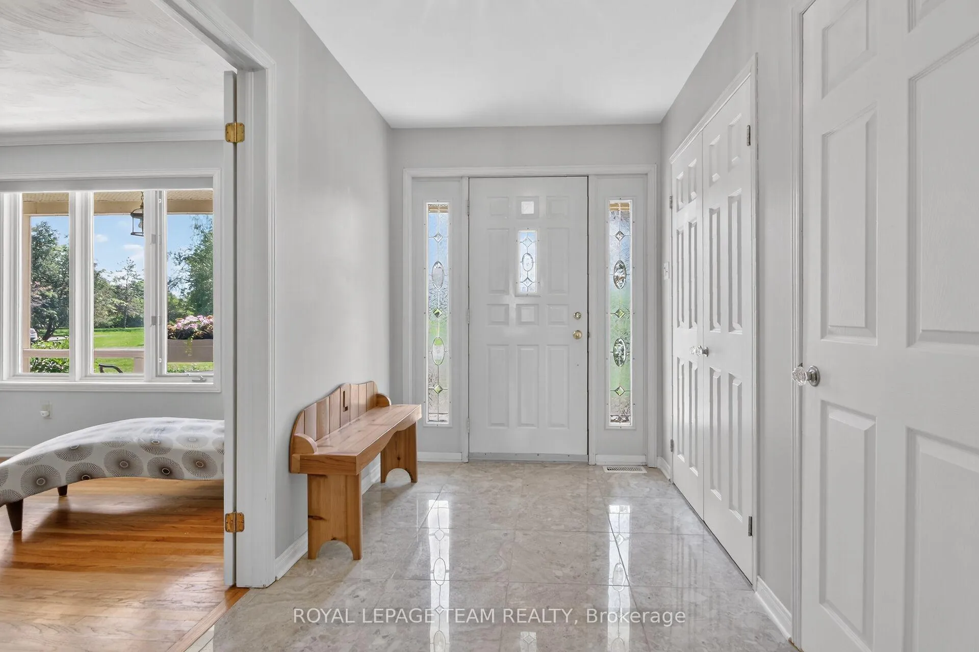 Photo 6 of 2456 Garmil Crescent, Ottawa, North Gower — HOMEH