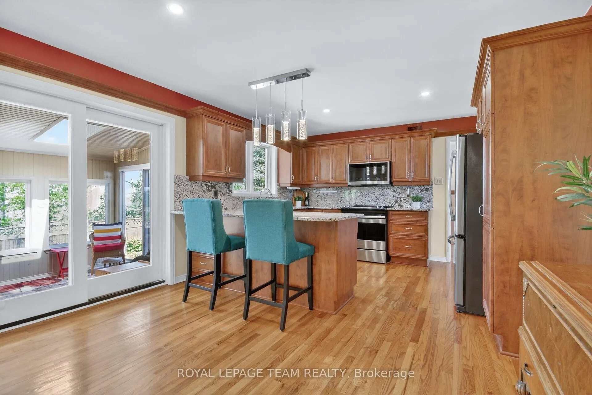 Photo 11 of 2456 Garmil Crescent, Ottawa, North Gower — HOMEH