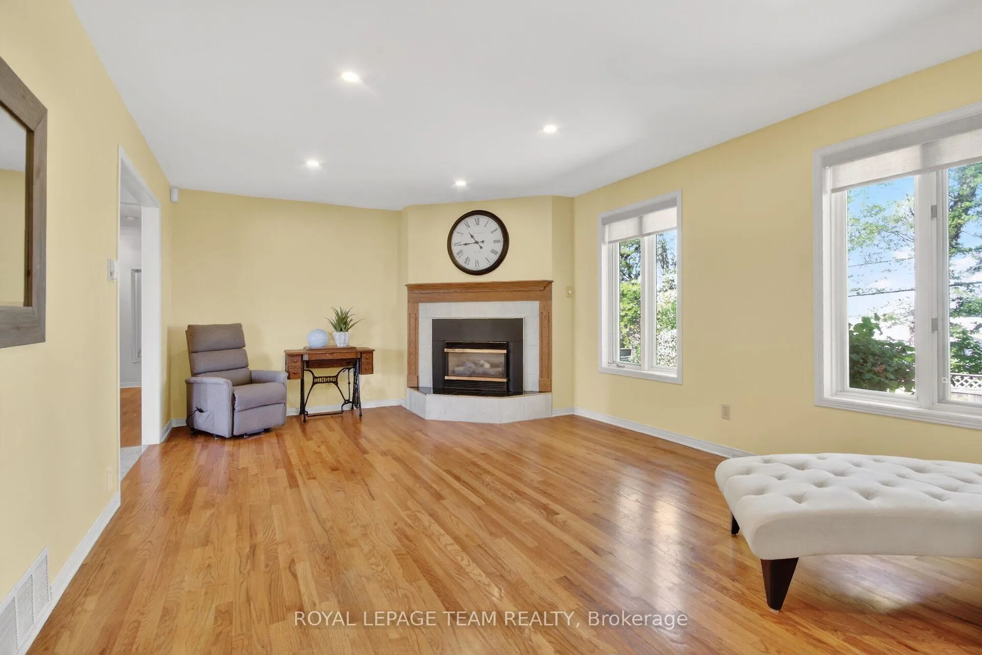 Photo 19 of 2456 Garmil Crescent, Ottawa, North Gower — HOMEH