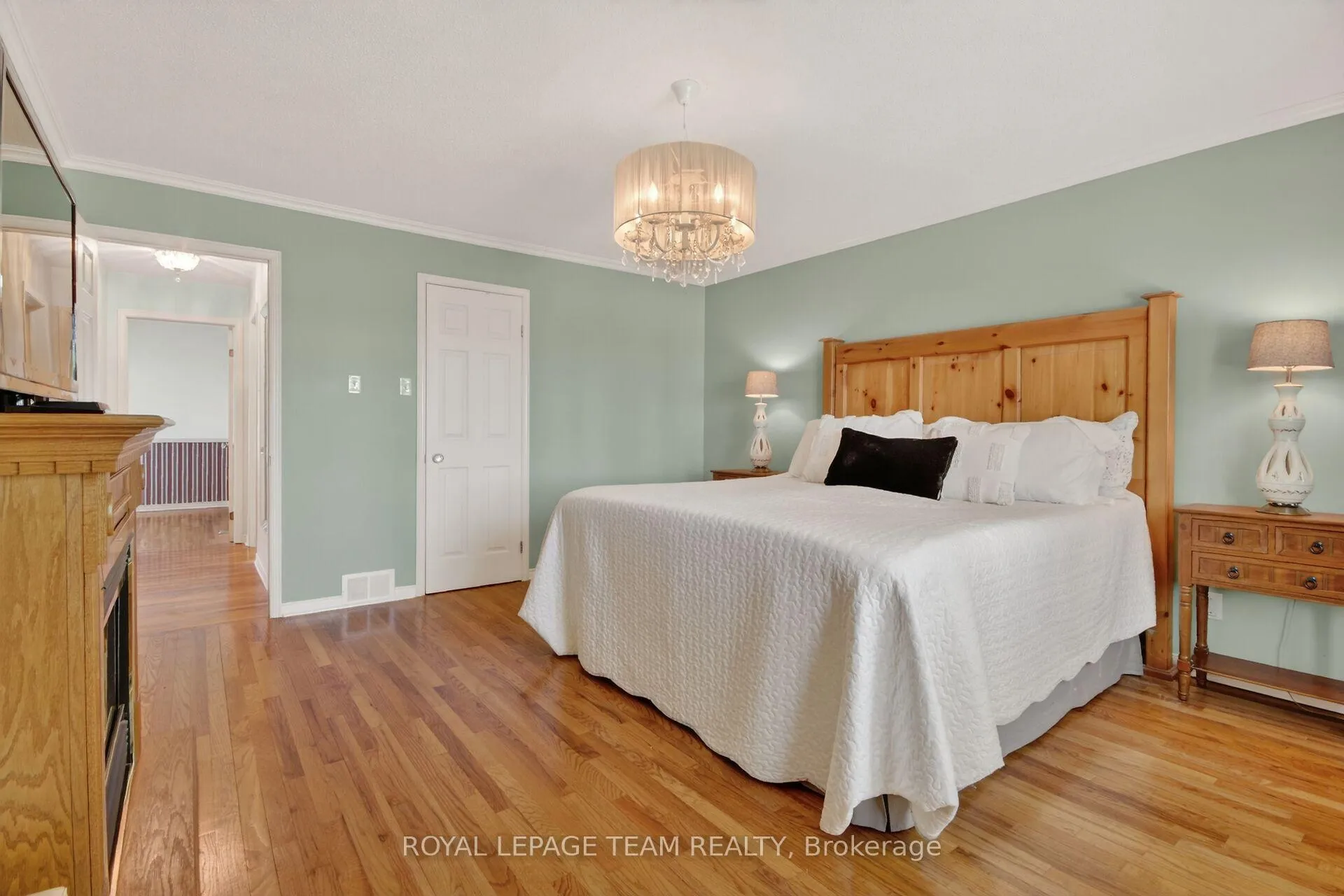 Photo 23 of 2456 Garmil Crescent, Ottawa, North Gower — HOMEH