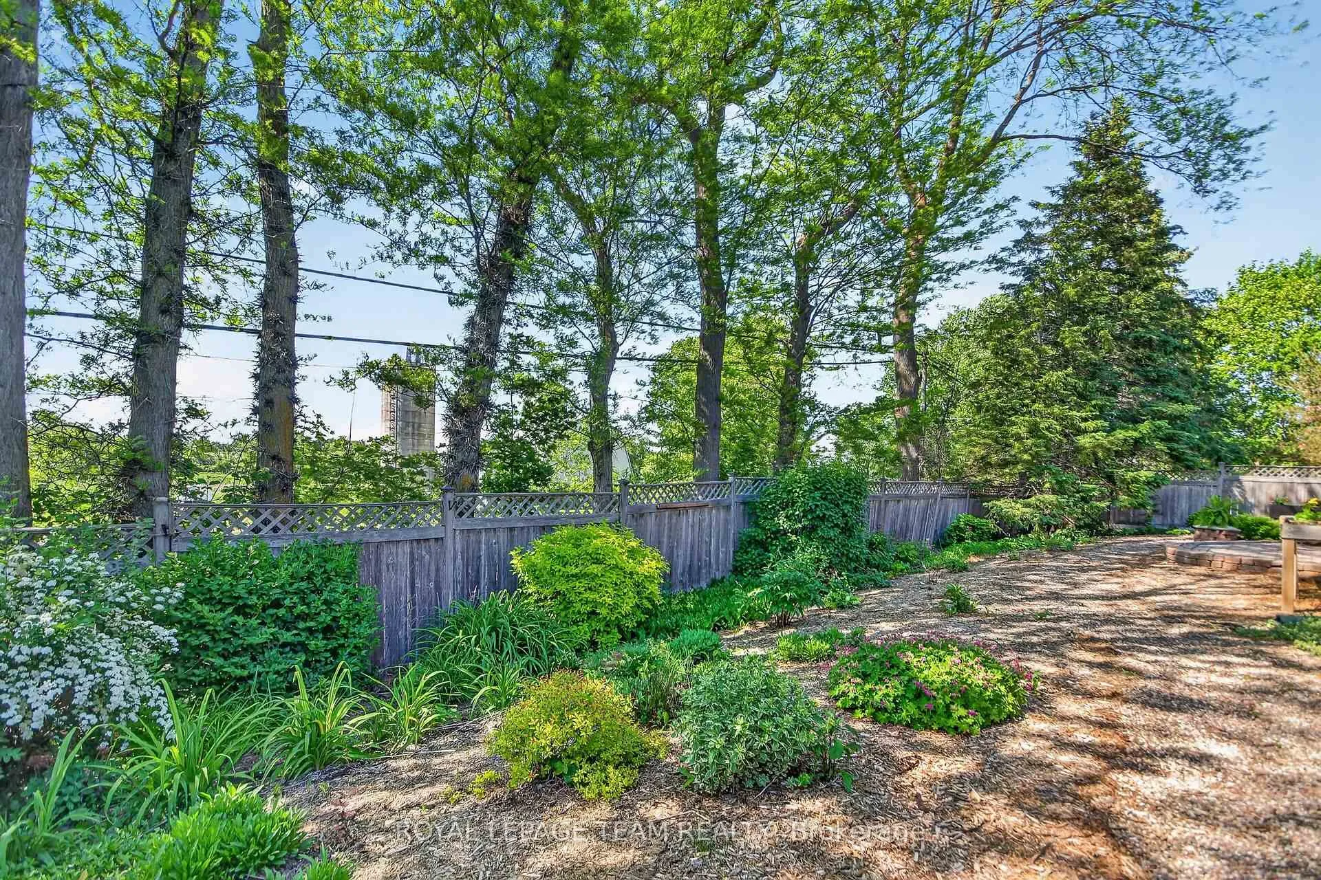Photo 37 of 2456 Garmil Crescent, Ottawa, North Gower — HOMEH
