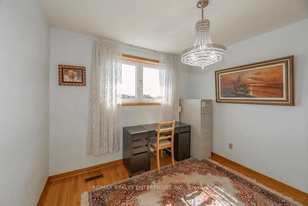 Photo 18 of 7368 Redstone Road, Mississauga, Malton — HOMEH
