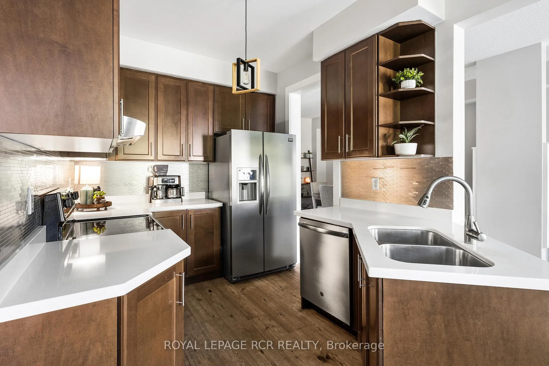 Photo 17 of 77 Cathedral Court, Hamilton, Waterdown — HOMEH
