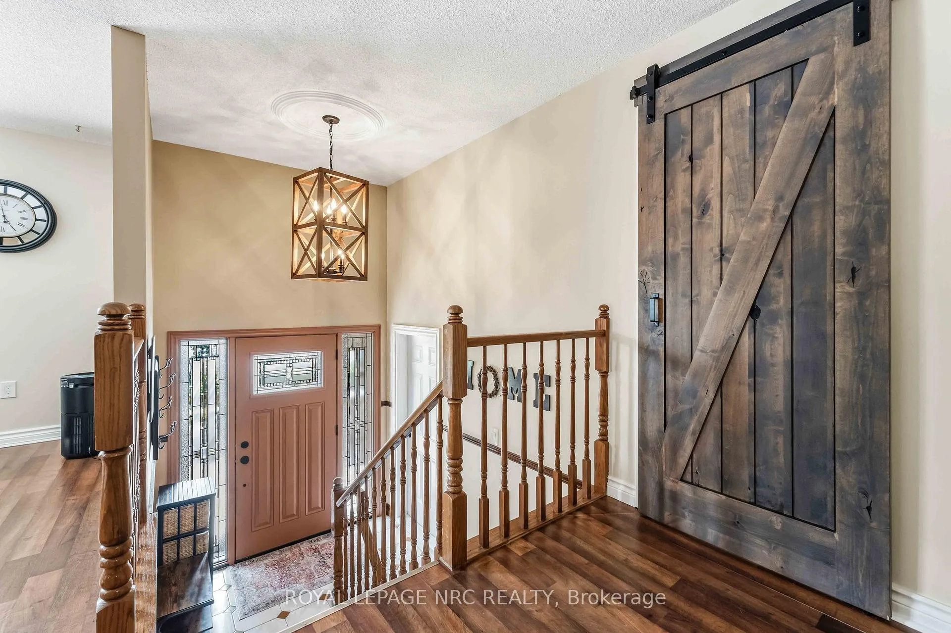 Photo 4 of 3821 19th Street, Grimsby, Grimsby Escarpment — HOMEH