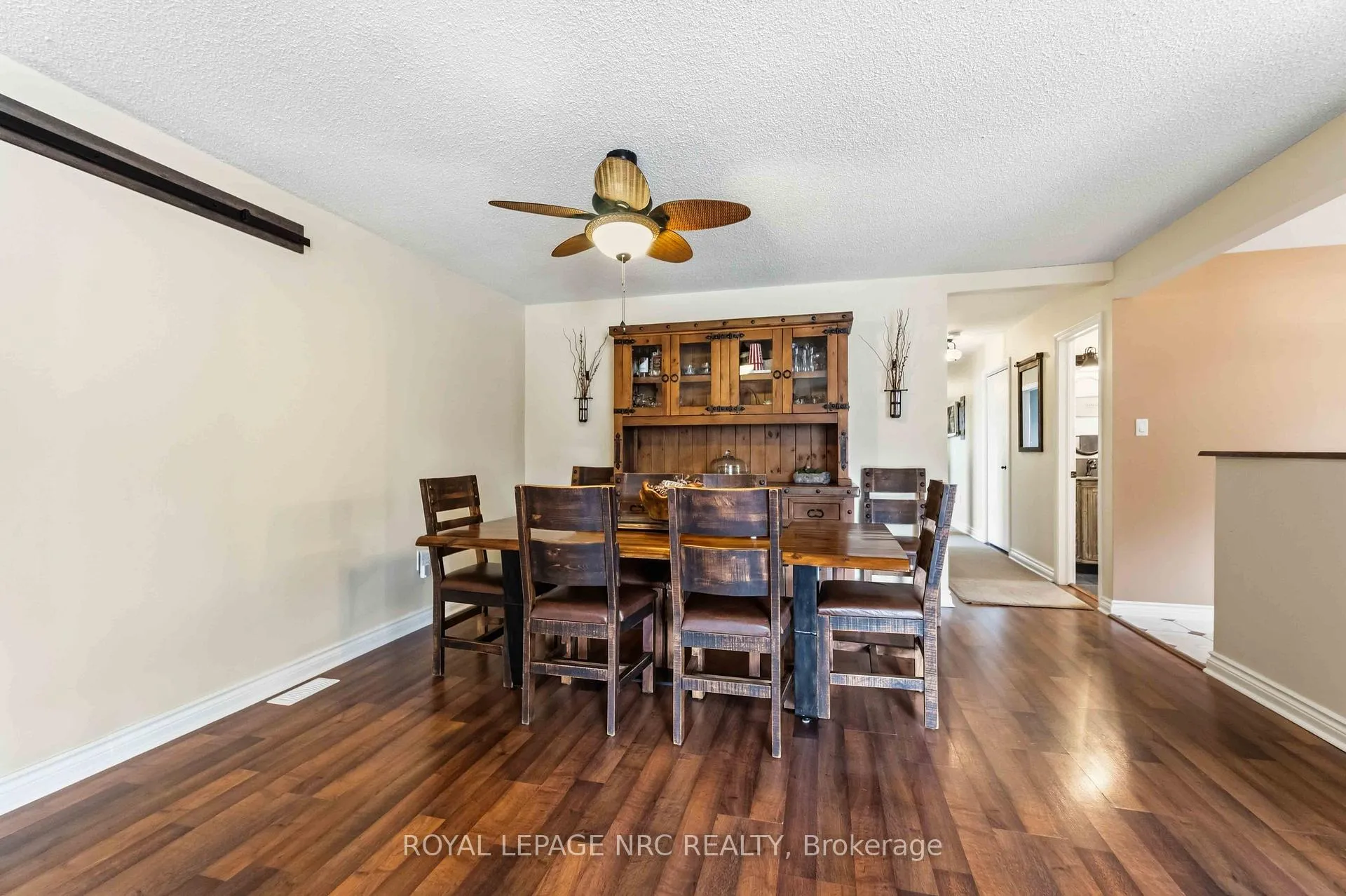 Photo 9 of 3821 19th Street, Grimsby, Grimsby Escarpment — HOMEH