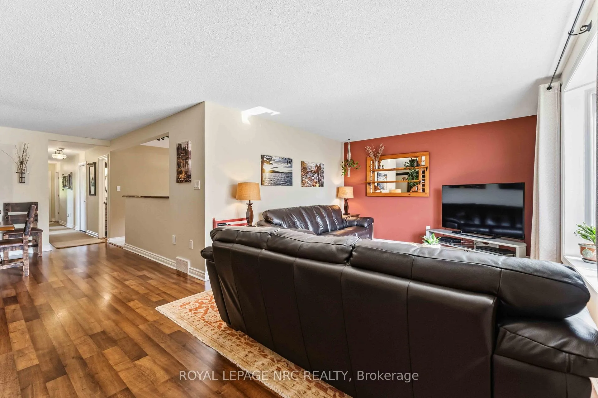 Photo 13 of 3821 19th Street, Grimsby, Grimsby Escarpment — HOMEH
